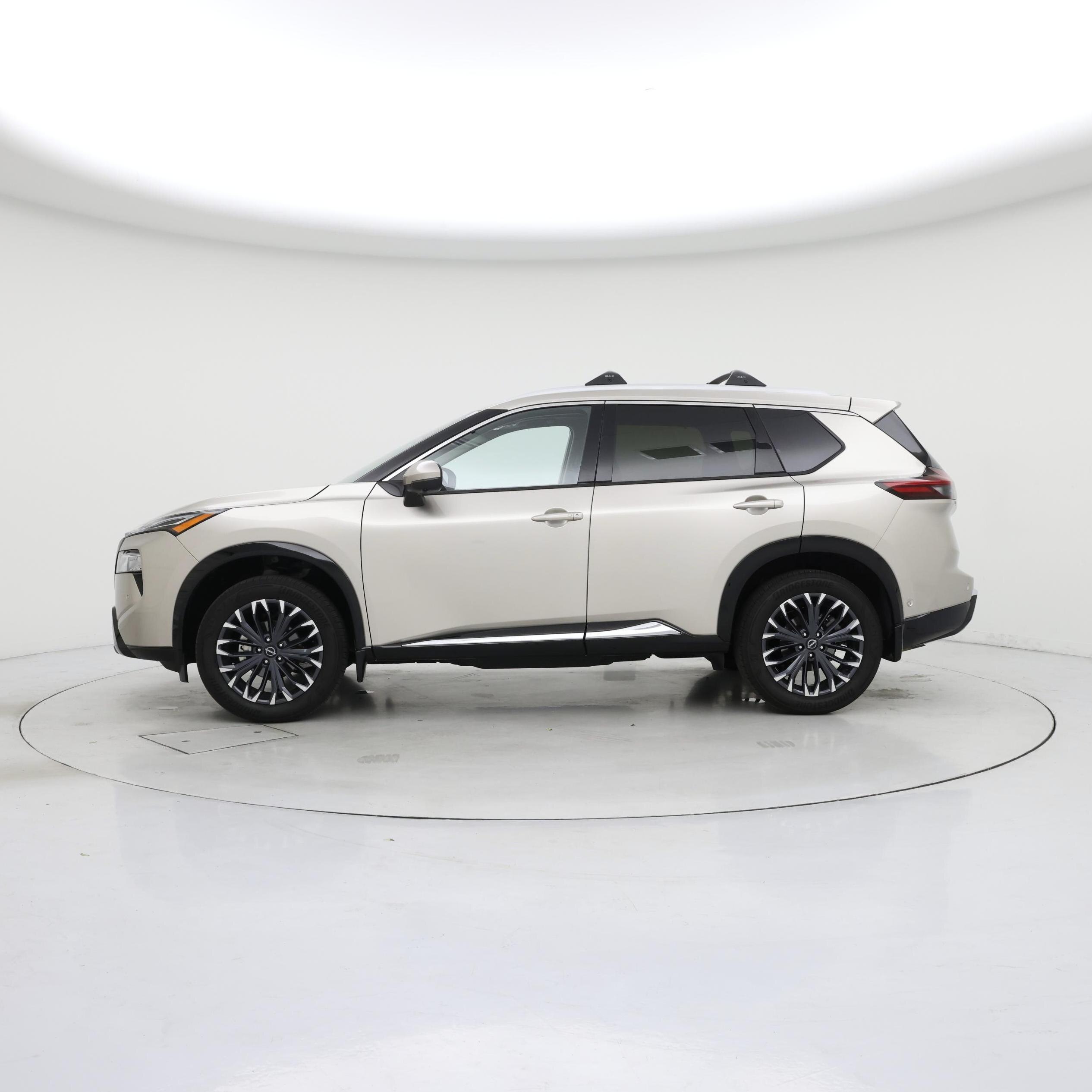 Thumbnail: 2026 Nissan Rogue - 3