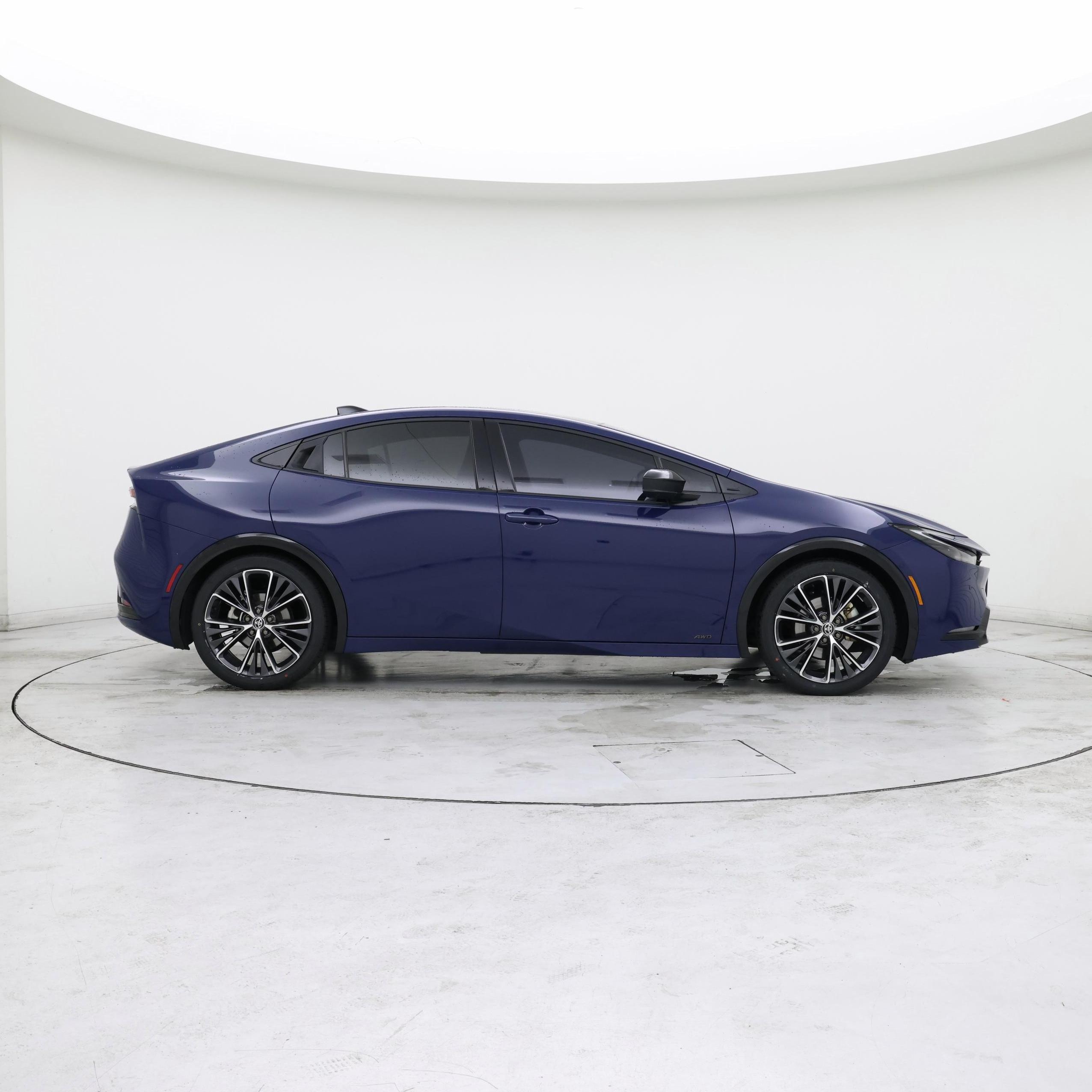 Thumbnail: 2023 Toyota Prius - 7