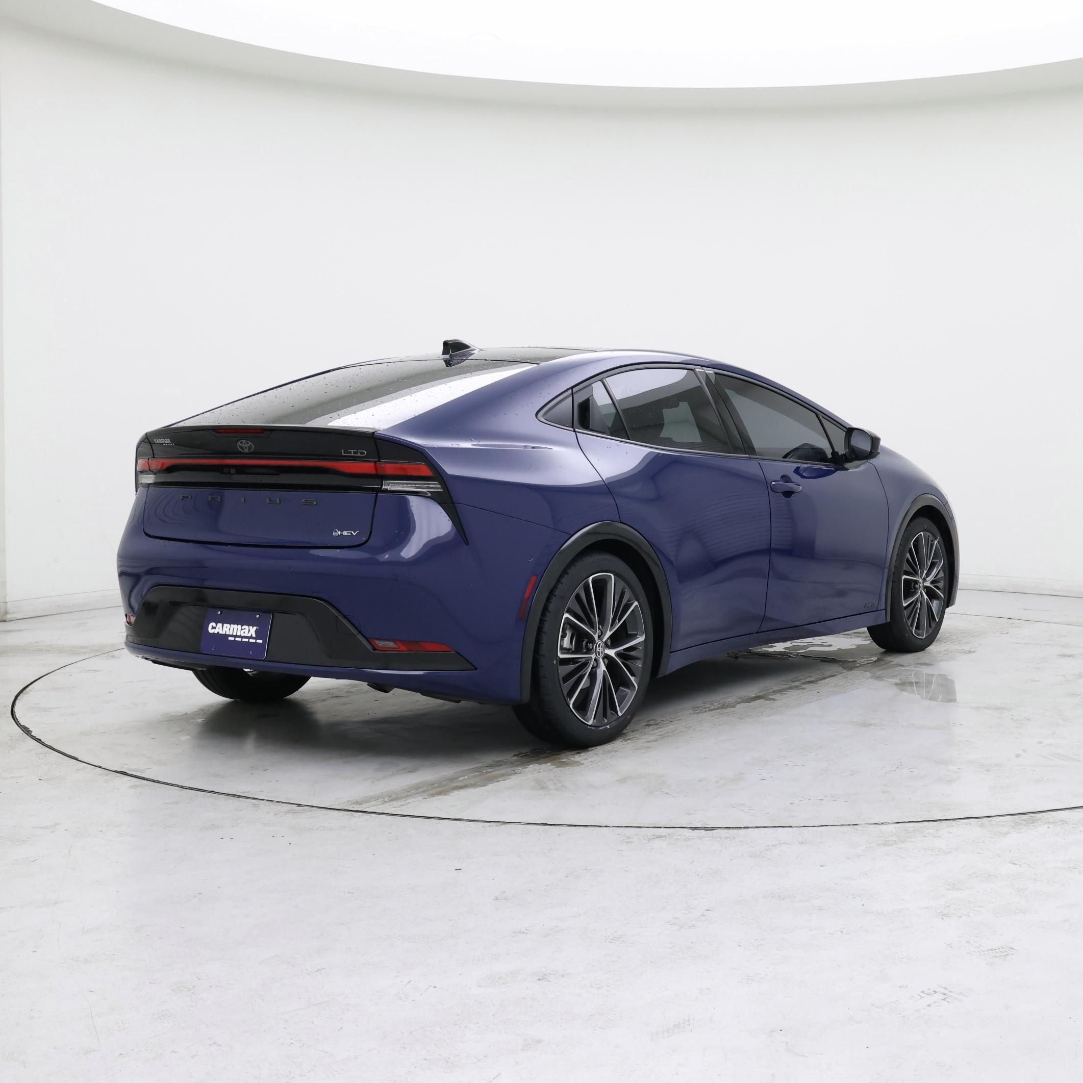Thumbnail: 2023 Toyota Prius - 8