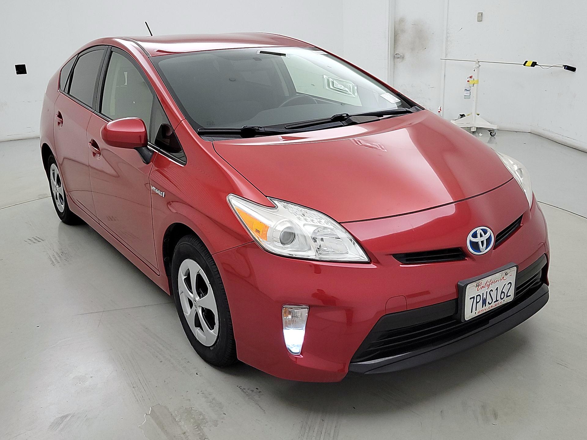 Thumbnail: 2015 Toyota Prius - 1