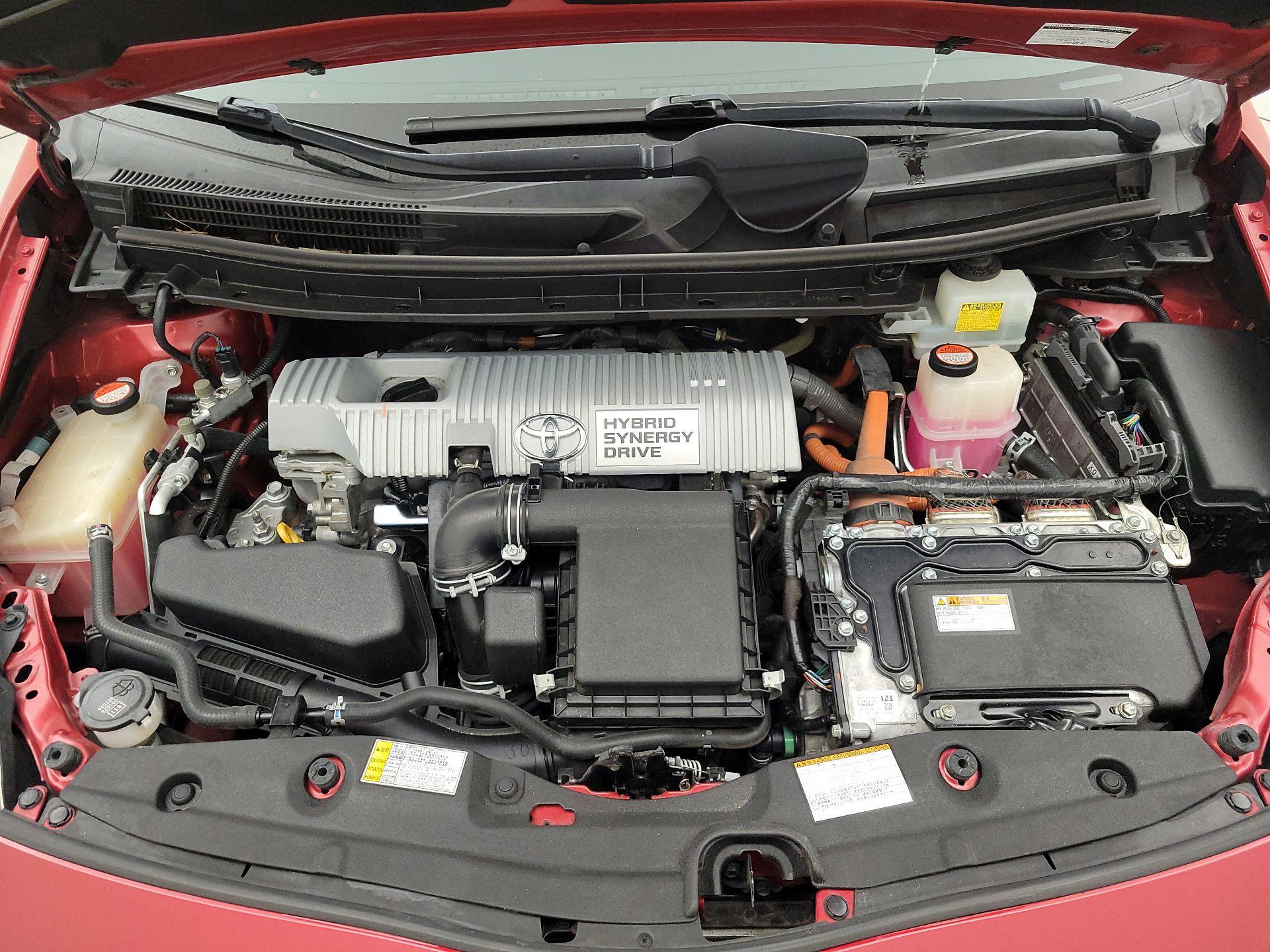 Thumbnail: 2015 Toyota Prius - 19