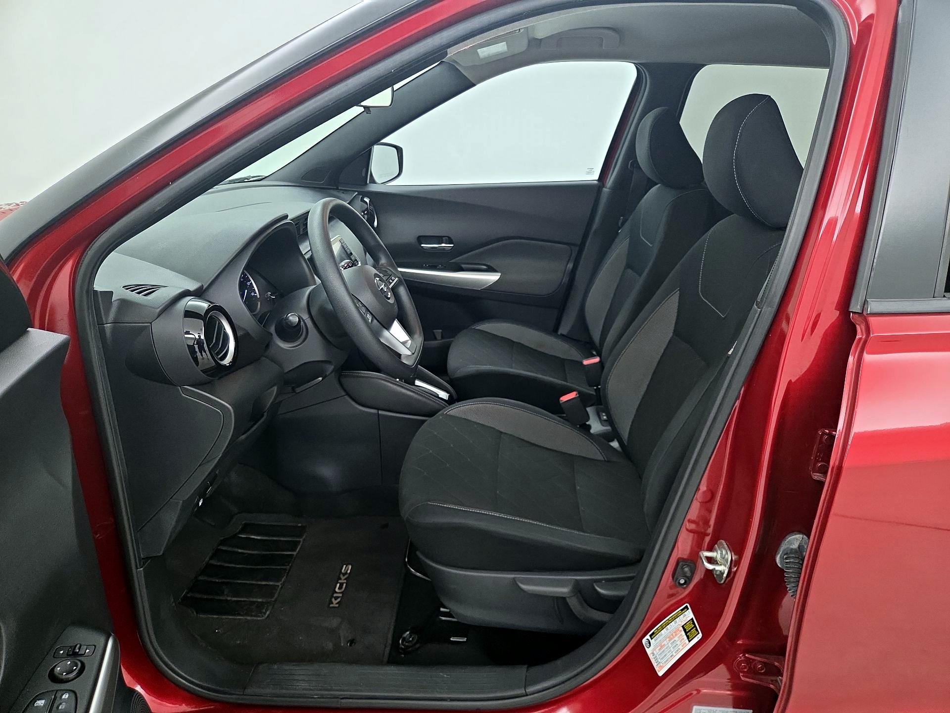 Thumbnail: 2020 Nissan Kicks - 11