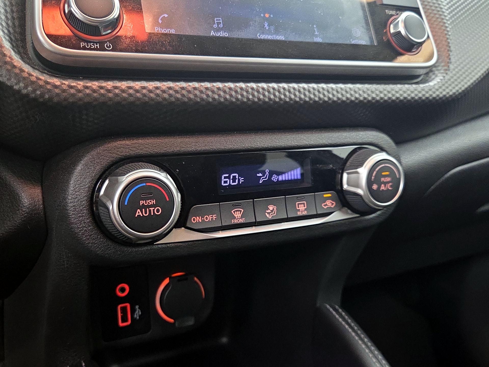 Thumbnail: 2020 Nissan Kicks - 15