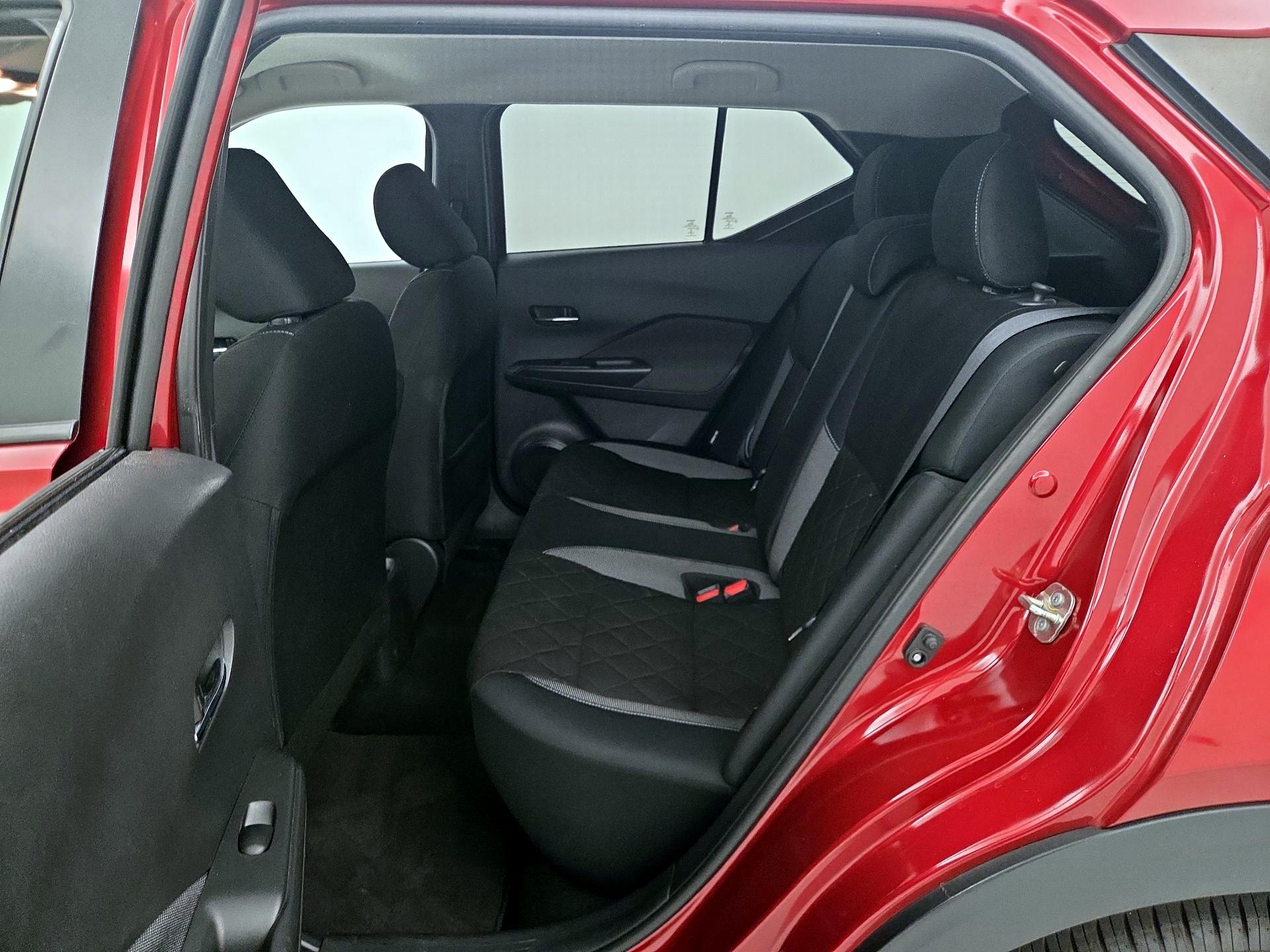 Thumbnail: 2020 Nissan Kicks - 18