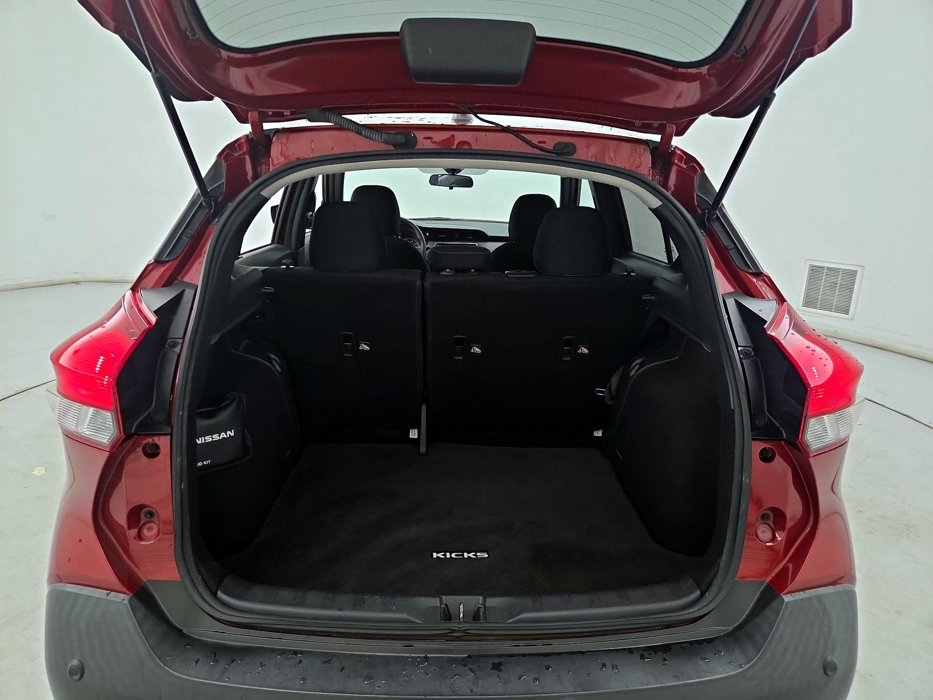 Thumbnail: 2020 Nissan Kicks - 19