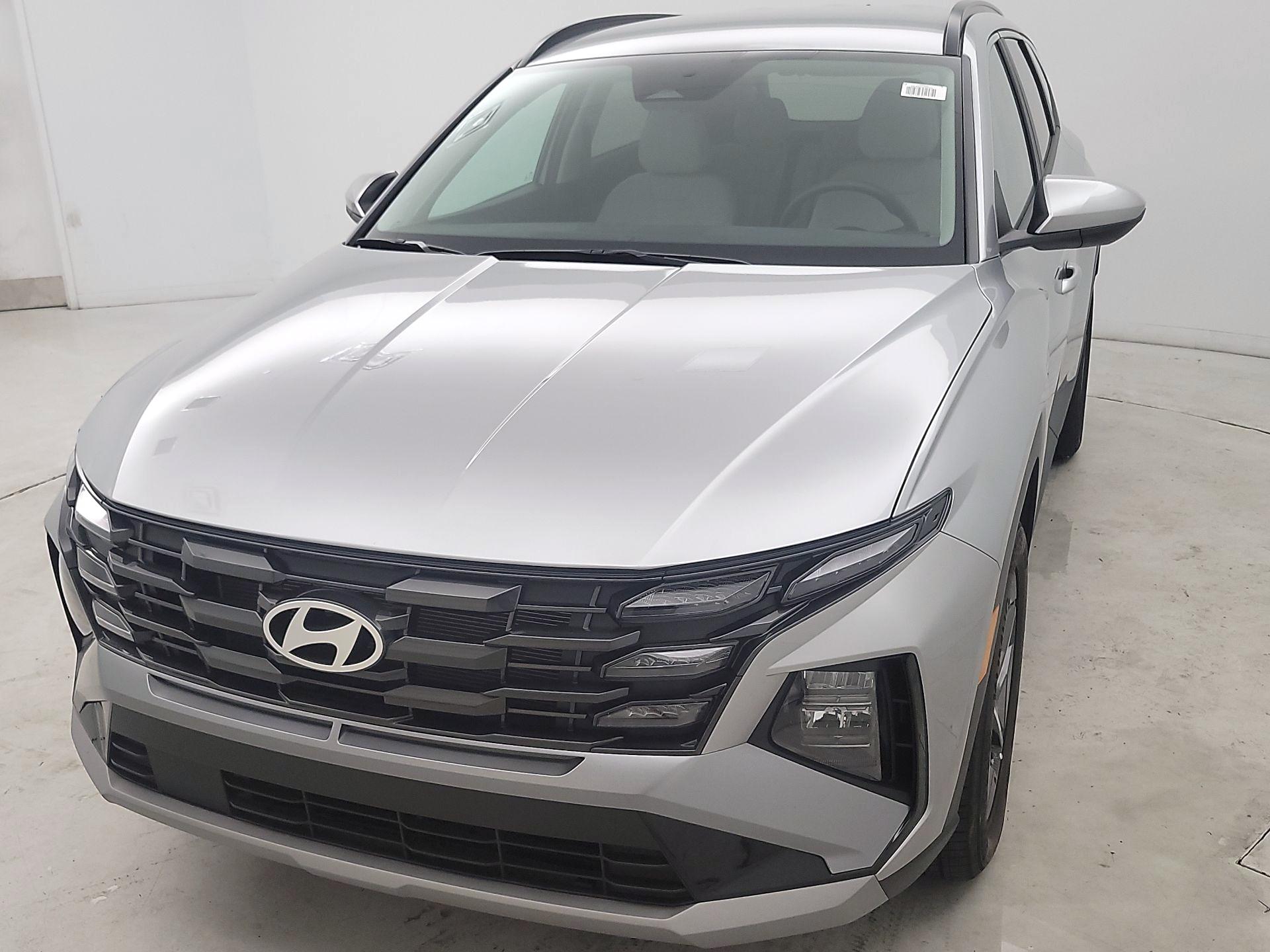 Thumbnail: 2025 Hyundai Tucson - 3