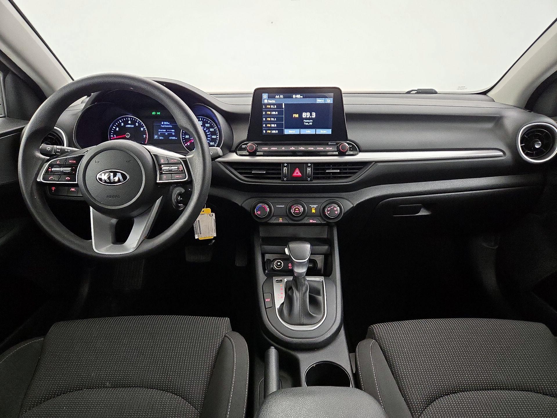 Thumbnail: 2020 Kia Forte - 9