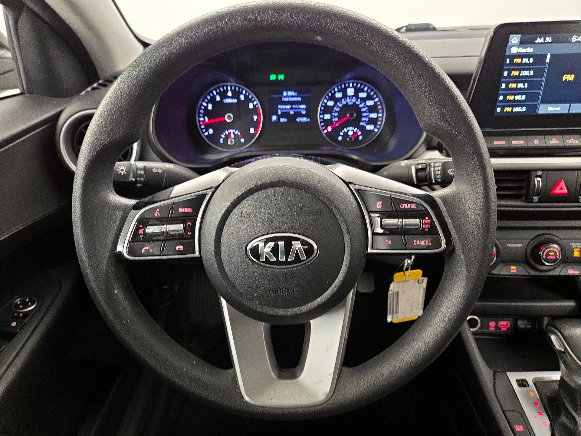 Thumbnail: 2020 Kia Forte - 10