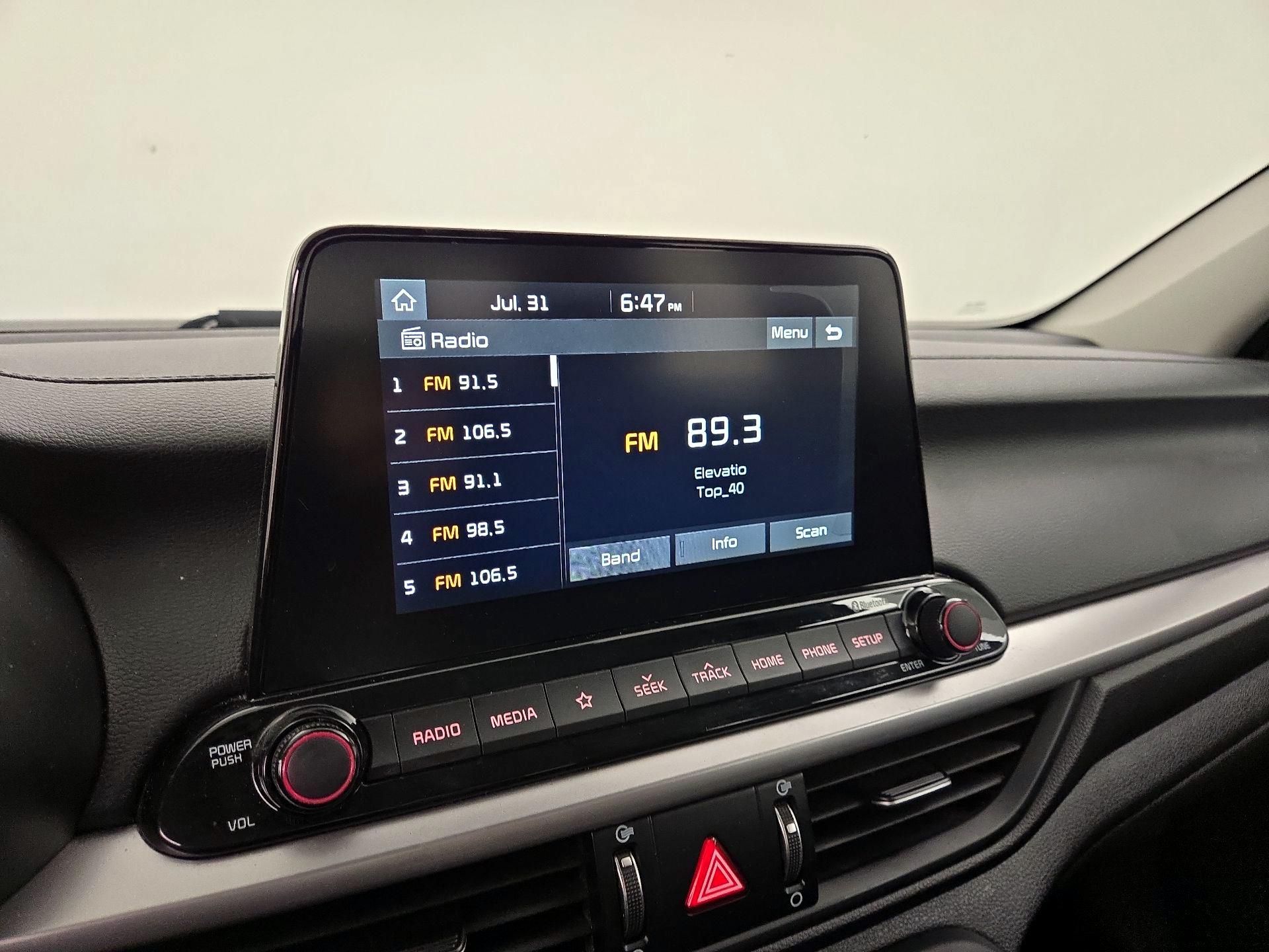Thumbnail: 2020 Kia Forte - 15