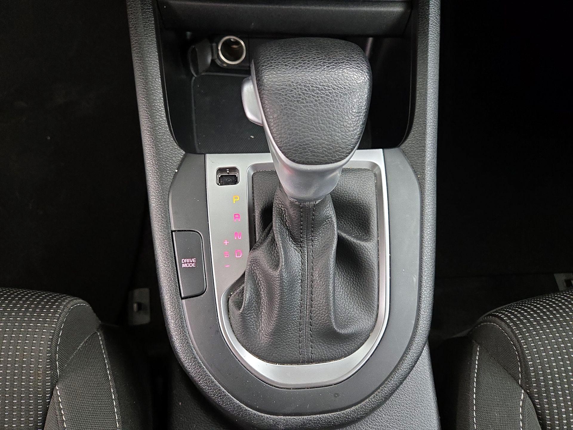 Thumbnail: 2020 Kia Forte - 17