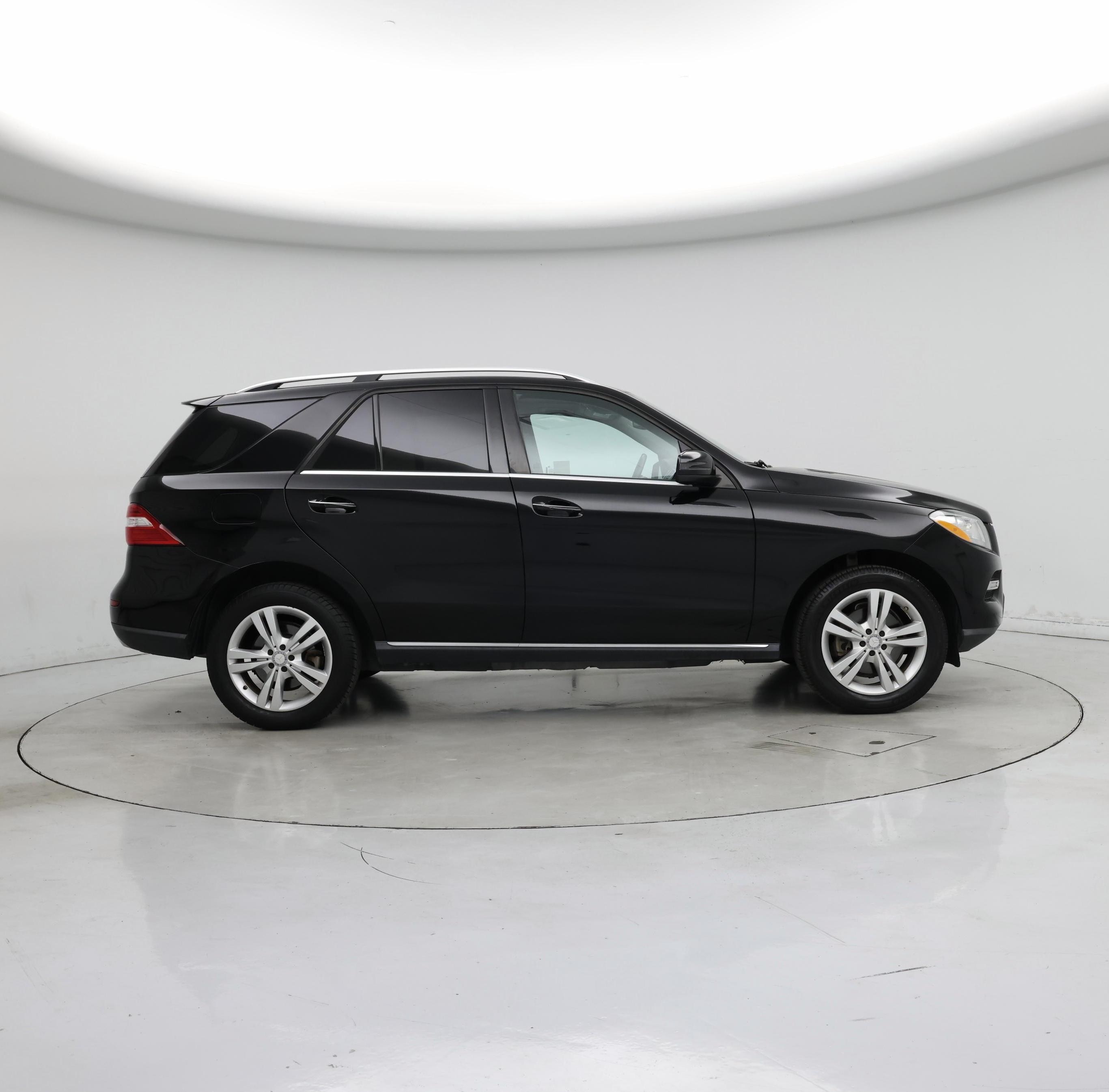 Thumbnail: 2015 Mercedes-Benz M-Class - 7