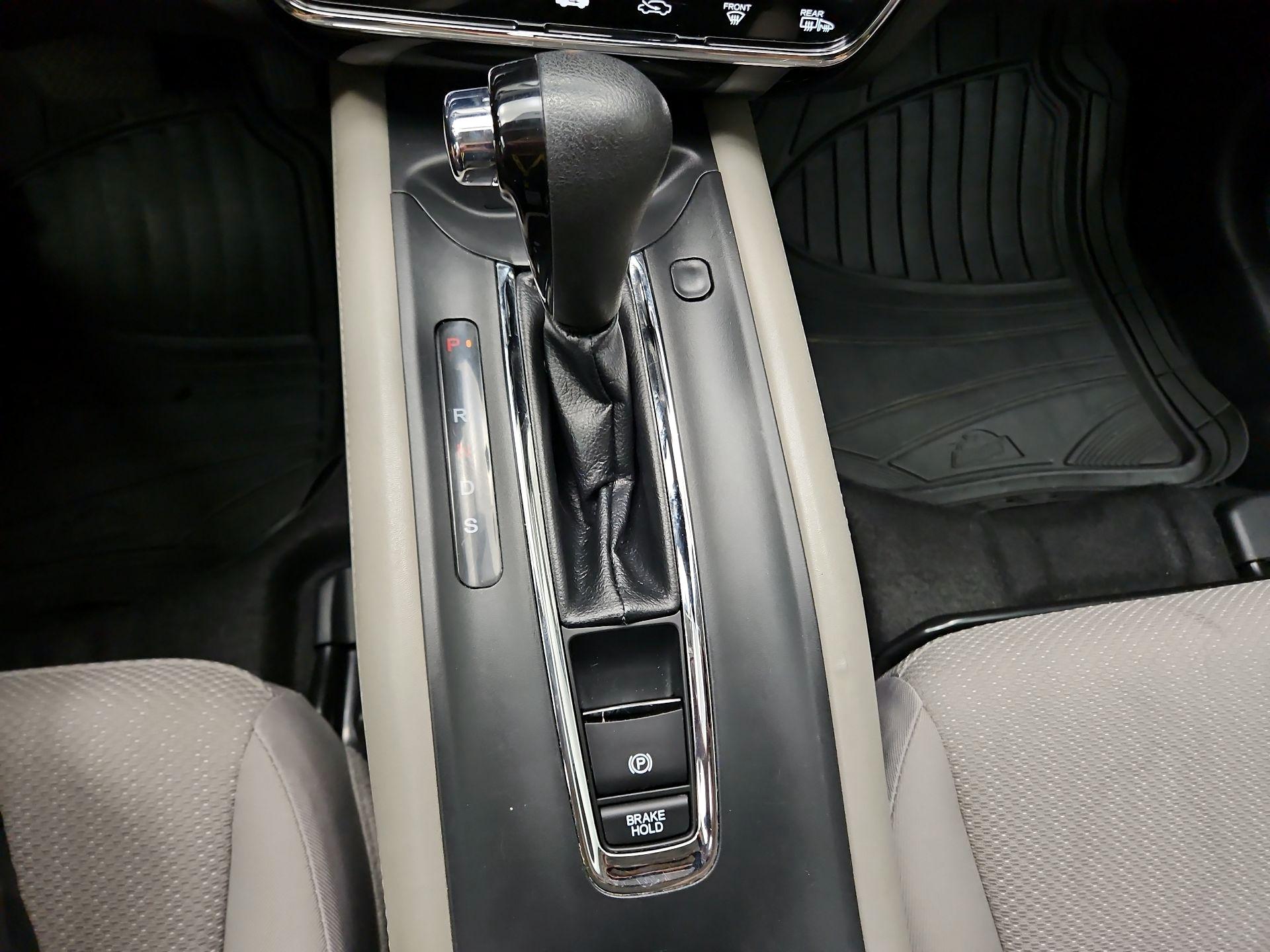 Thumbnail: 2017 Honda HR-V - 17