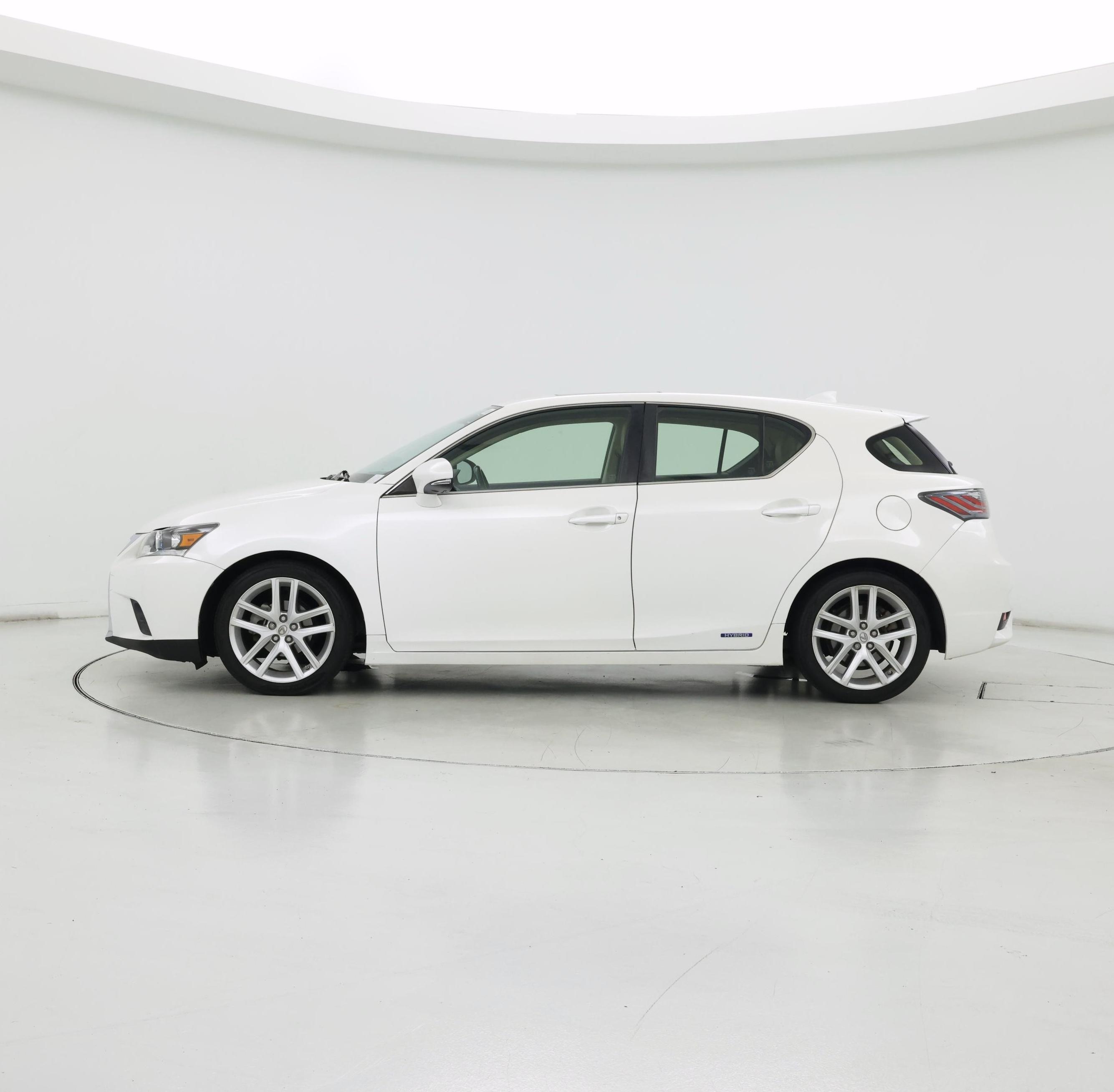 Thumbnail: 2017 Lexus CT - 3