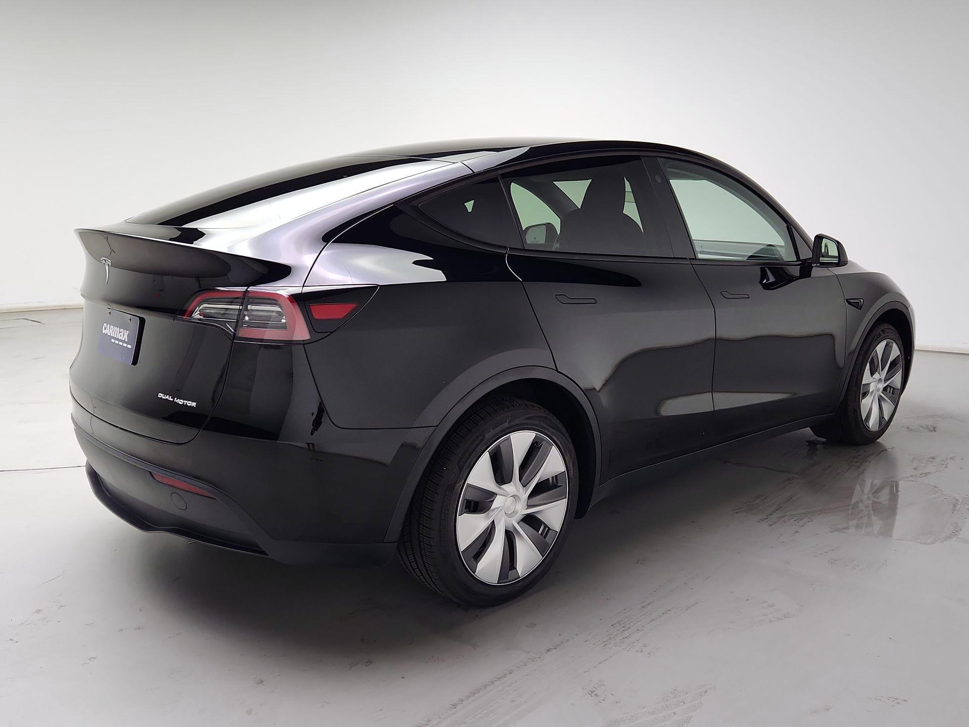 Thumbnail: 2023 Tesla Model Y - 5