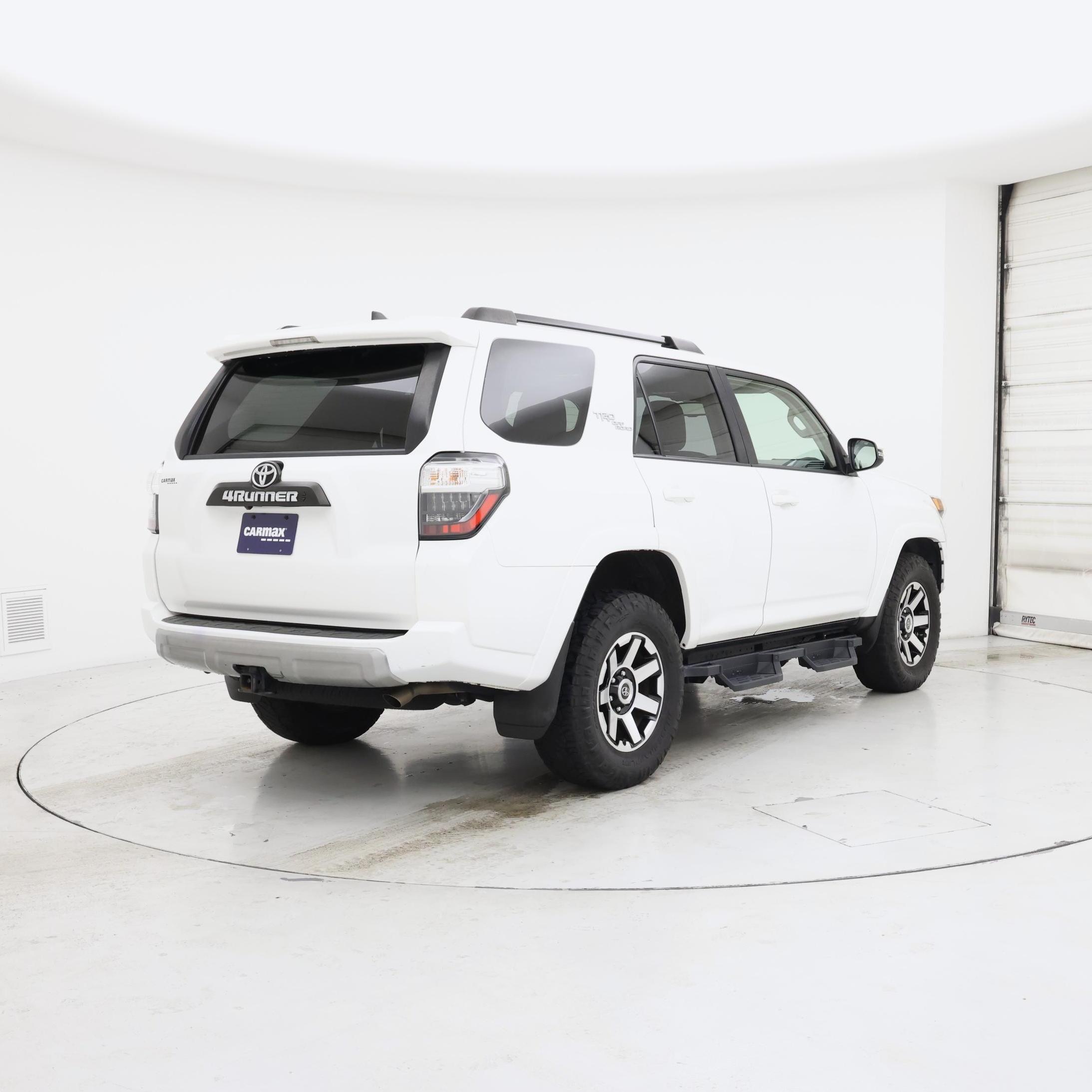 Thumbnail: 2021 Toyota 4Runner - 8