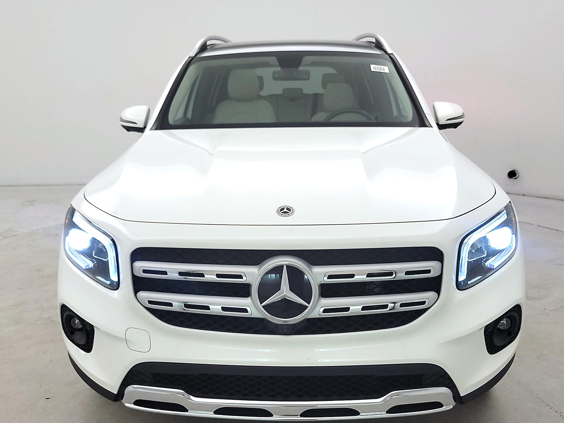 Thumbnail: 2023 Mercedes-Benz GLB - 2