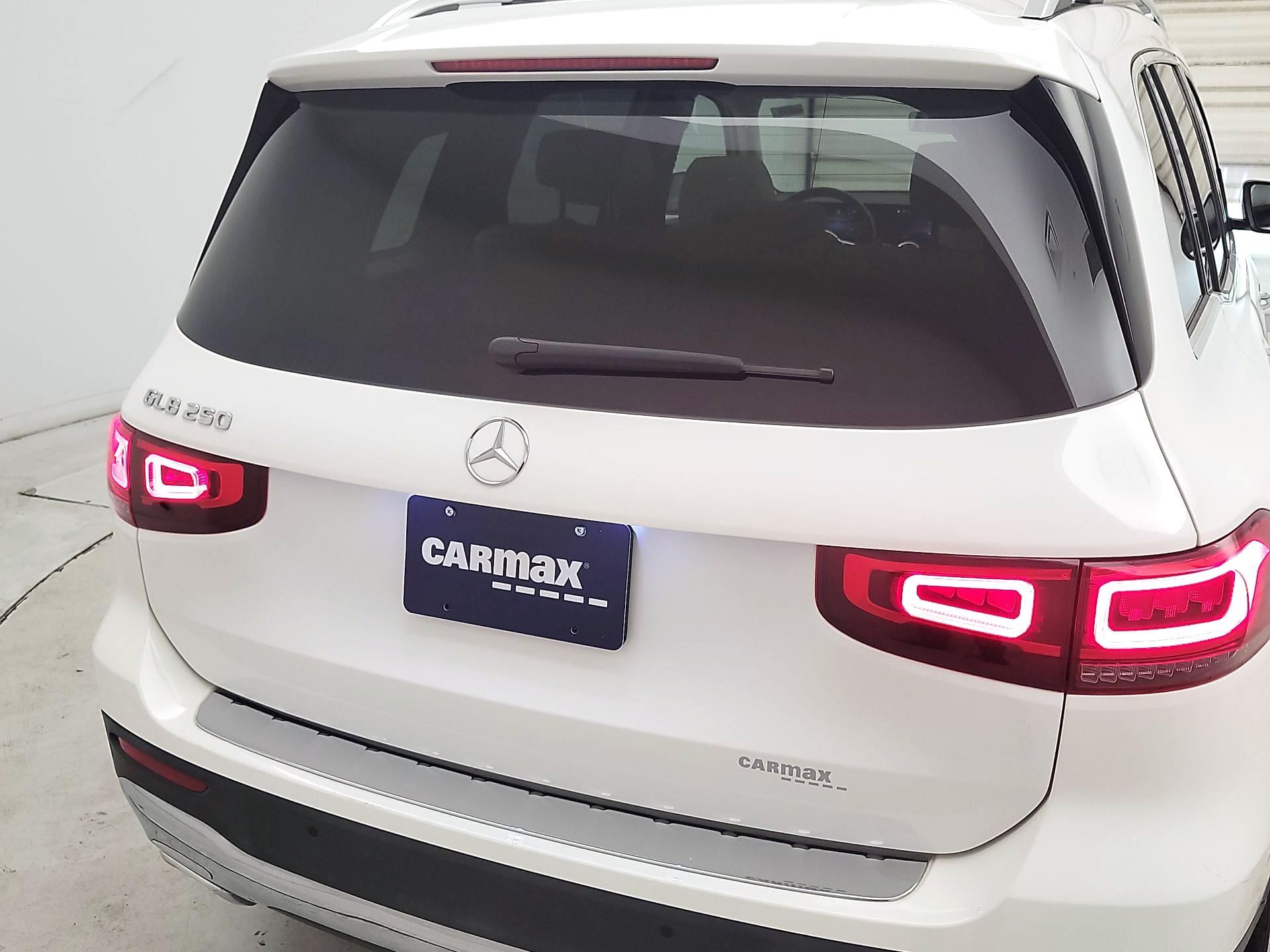 Thumbnail: 2023 Mercedes-Benz GLB - 6