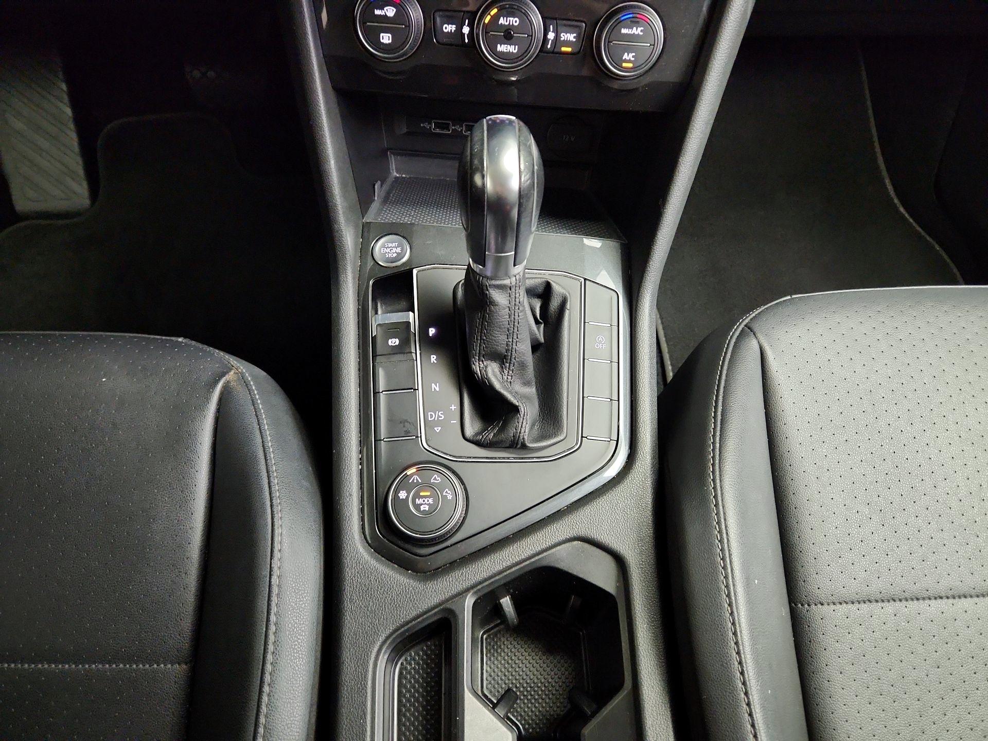 Thumbnail: 2019 Volkswagen Tiguan - 17