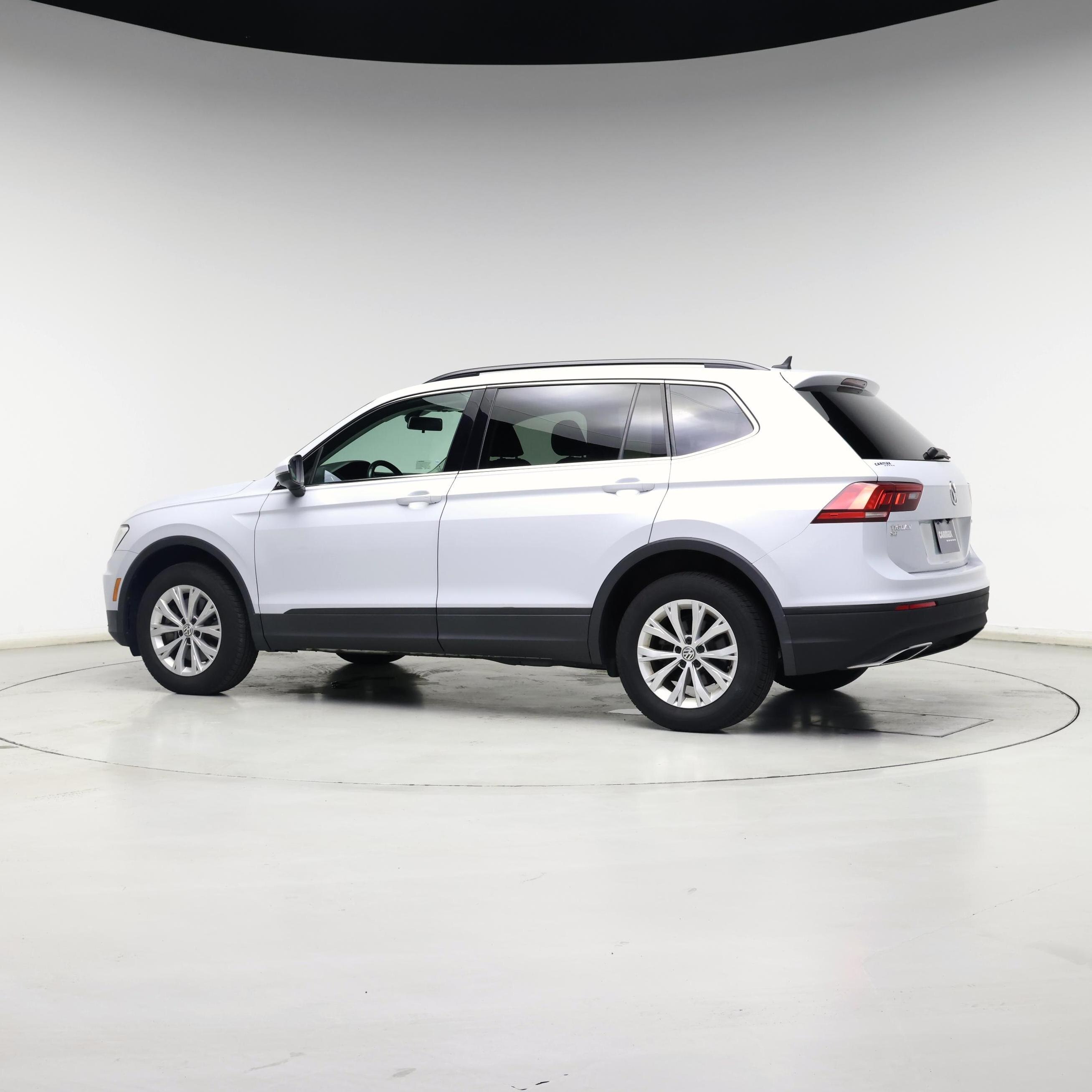 Thumbnail: 2019 Volkswagen Tiguan - 2