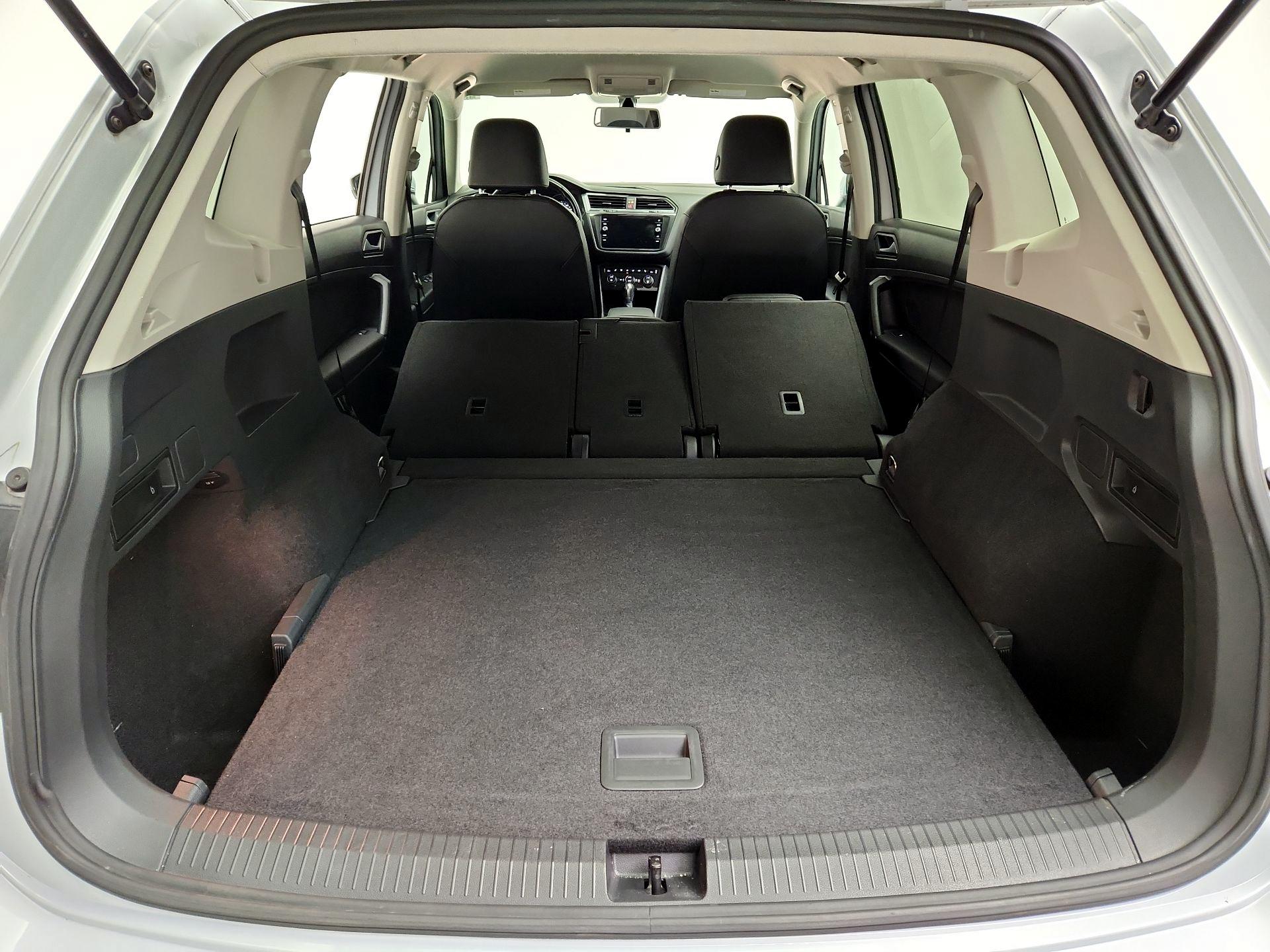 Thumbnail: 2019 Volkswagen Tiguan - 20