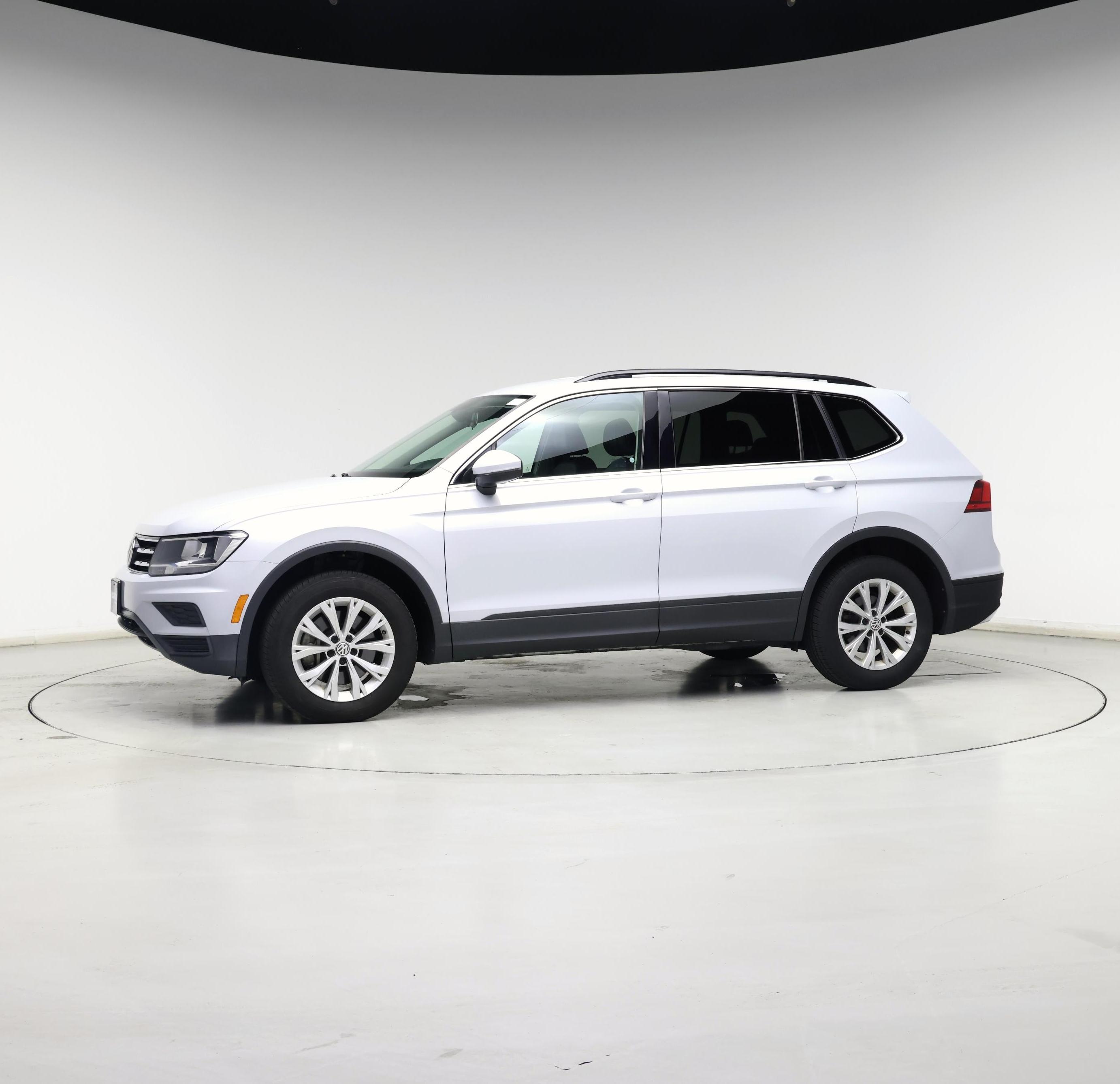 Thumbnail: 2019 Volkswagen Tiguan - 3