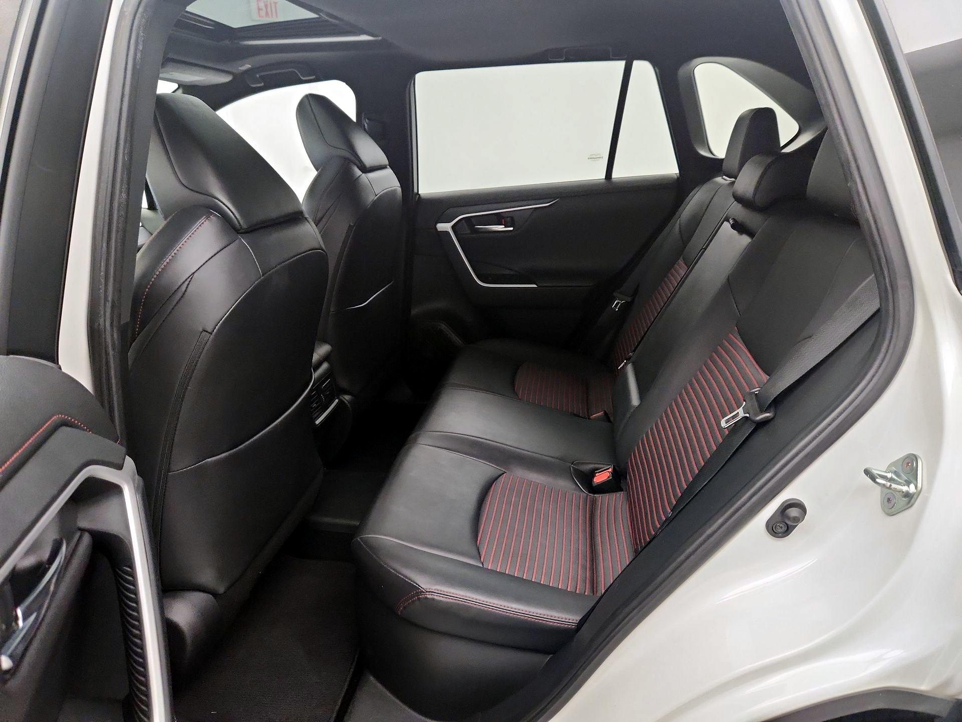 Thumbnail: 2023 Toyota RAV4 - 20