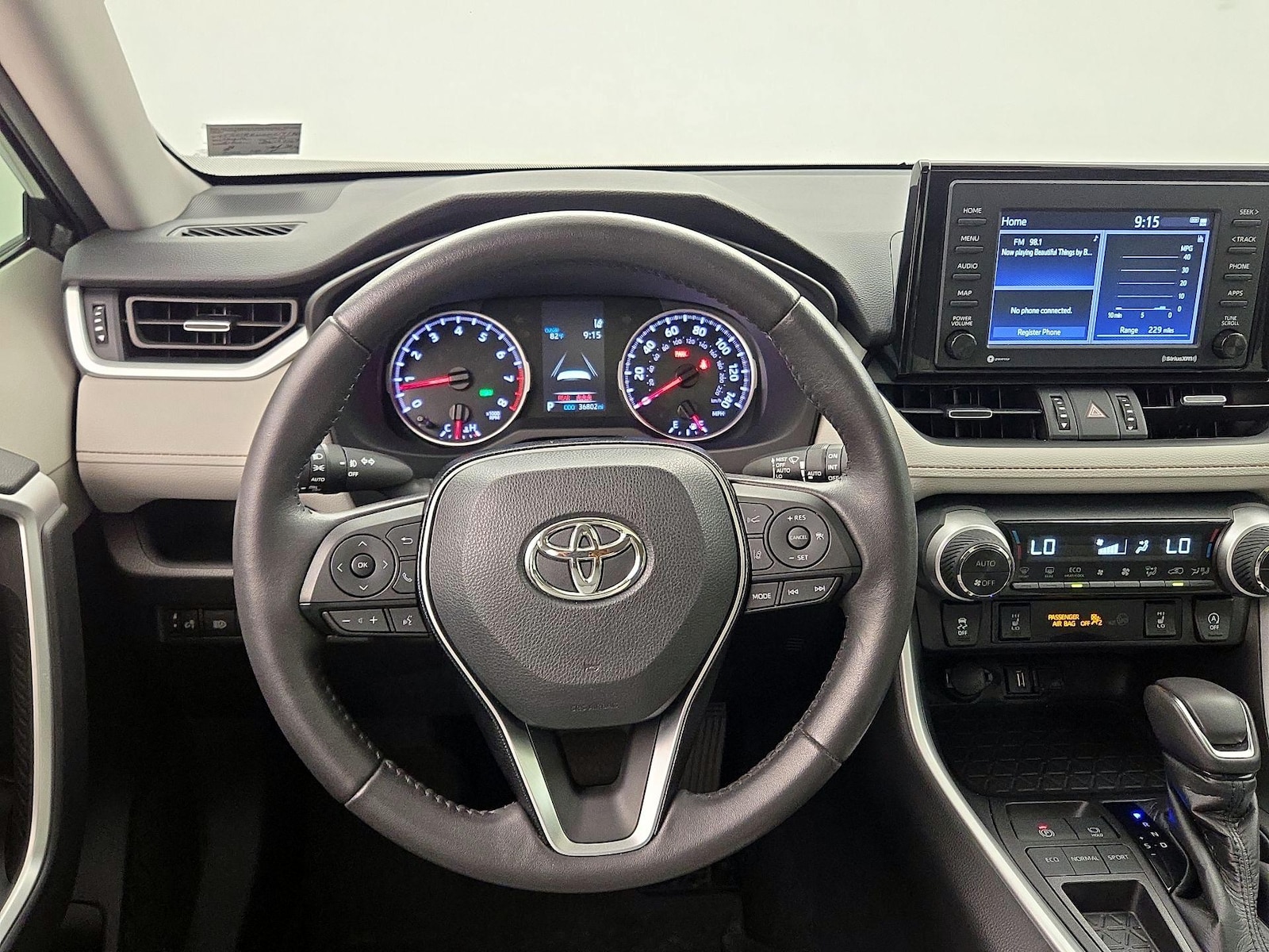 2021 Toyota RAV4 XLE Premium - Photo 11