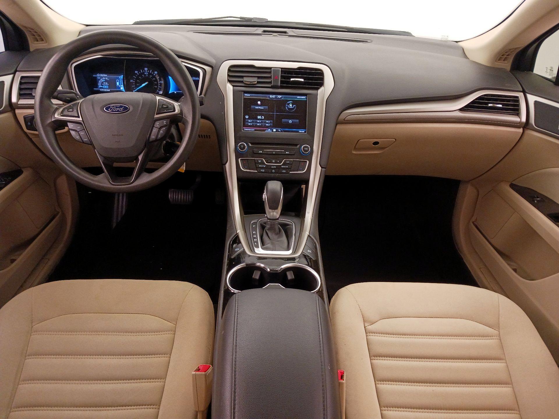 Thumbnail: 2016 Ford Fusion - 9