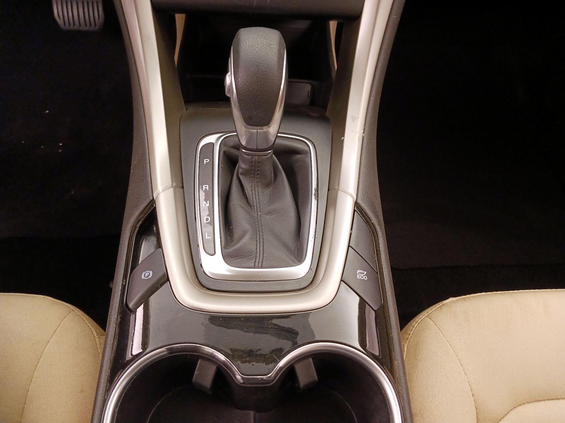 Thumbnail: 2016 Ford Fusion - 17