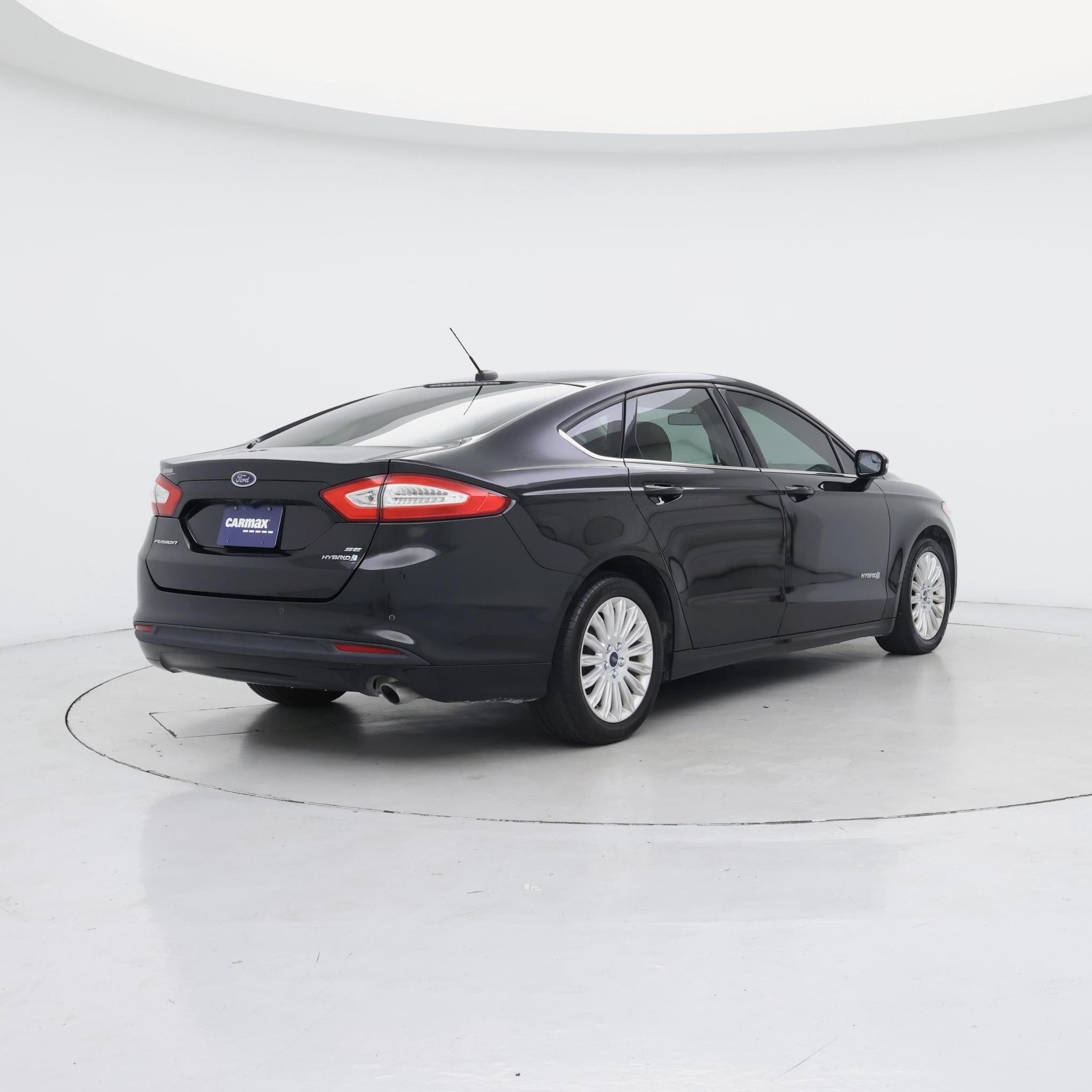 Thumbnail: 2016 Ford Fusion - 8
