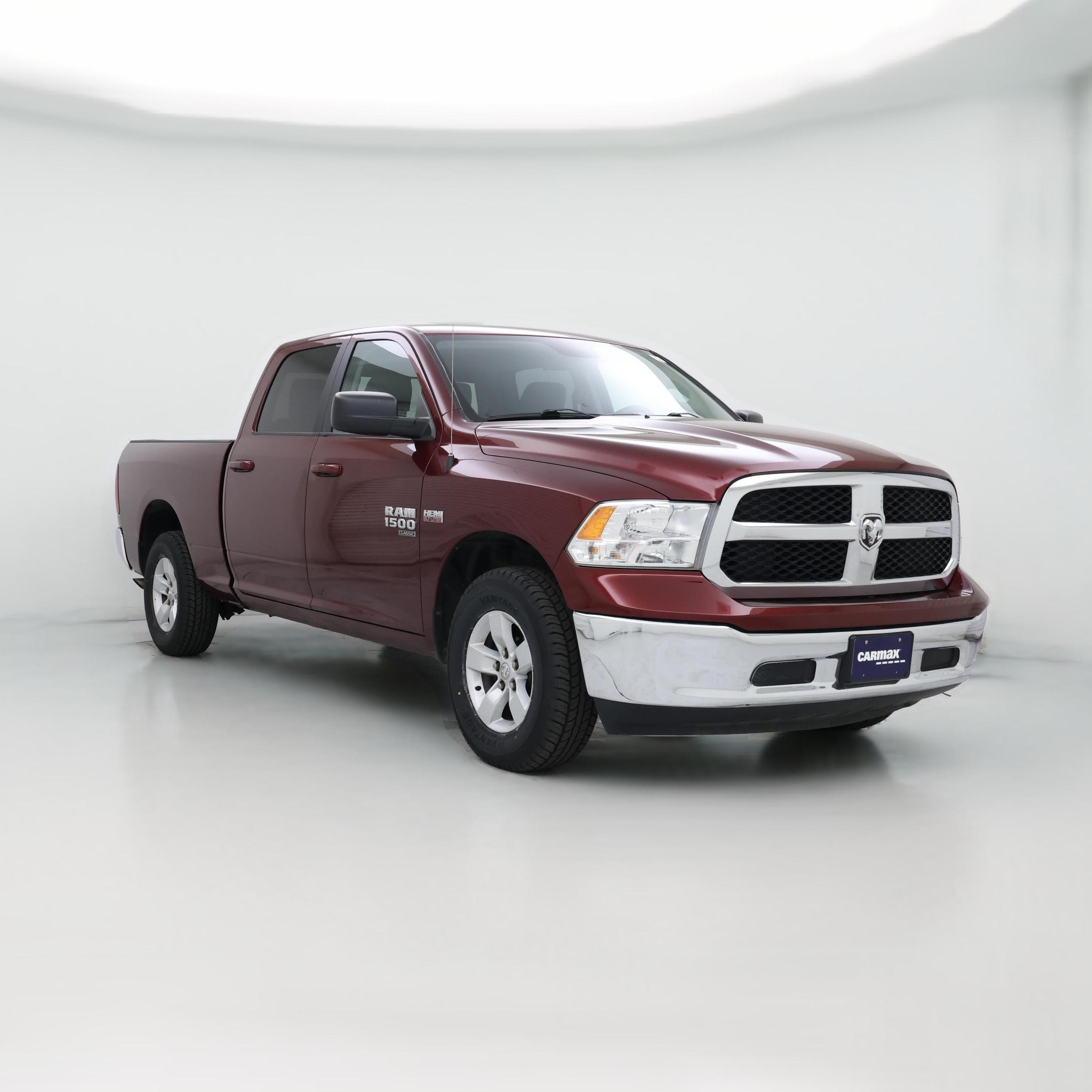 Thumbnail: 2020 RAM 1500 Classic - 1