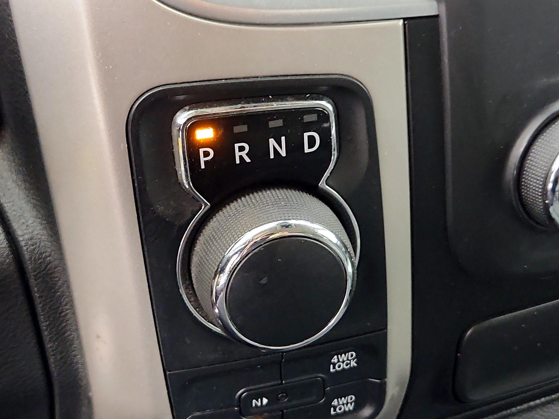 Thumbnail: 2020 RAM 1500 Classic - 17