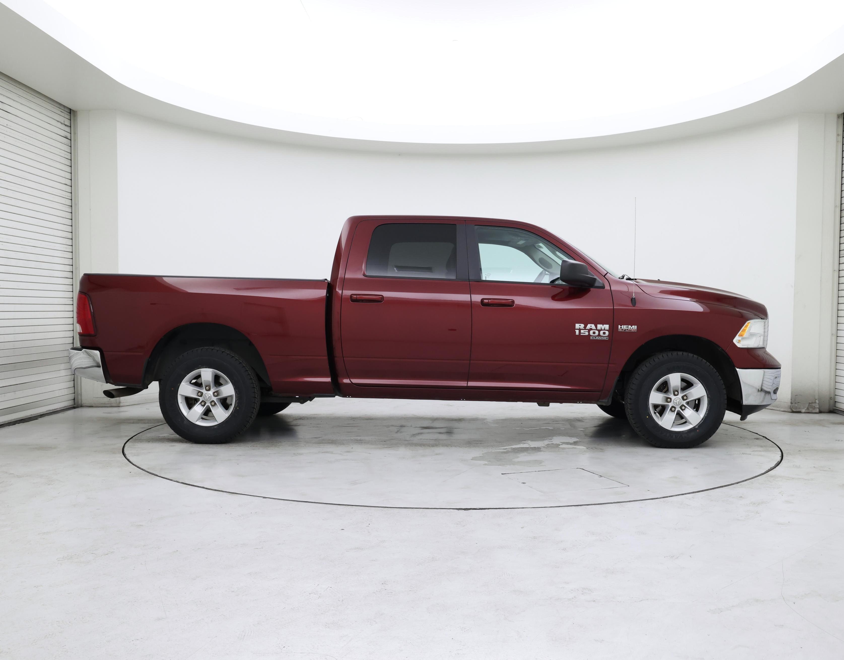 Thumbnail: 2020 RAM 1500 Classic - 7