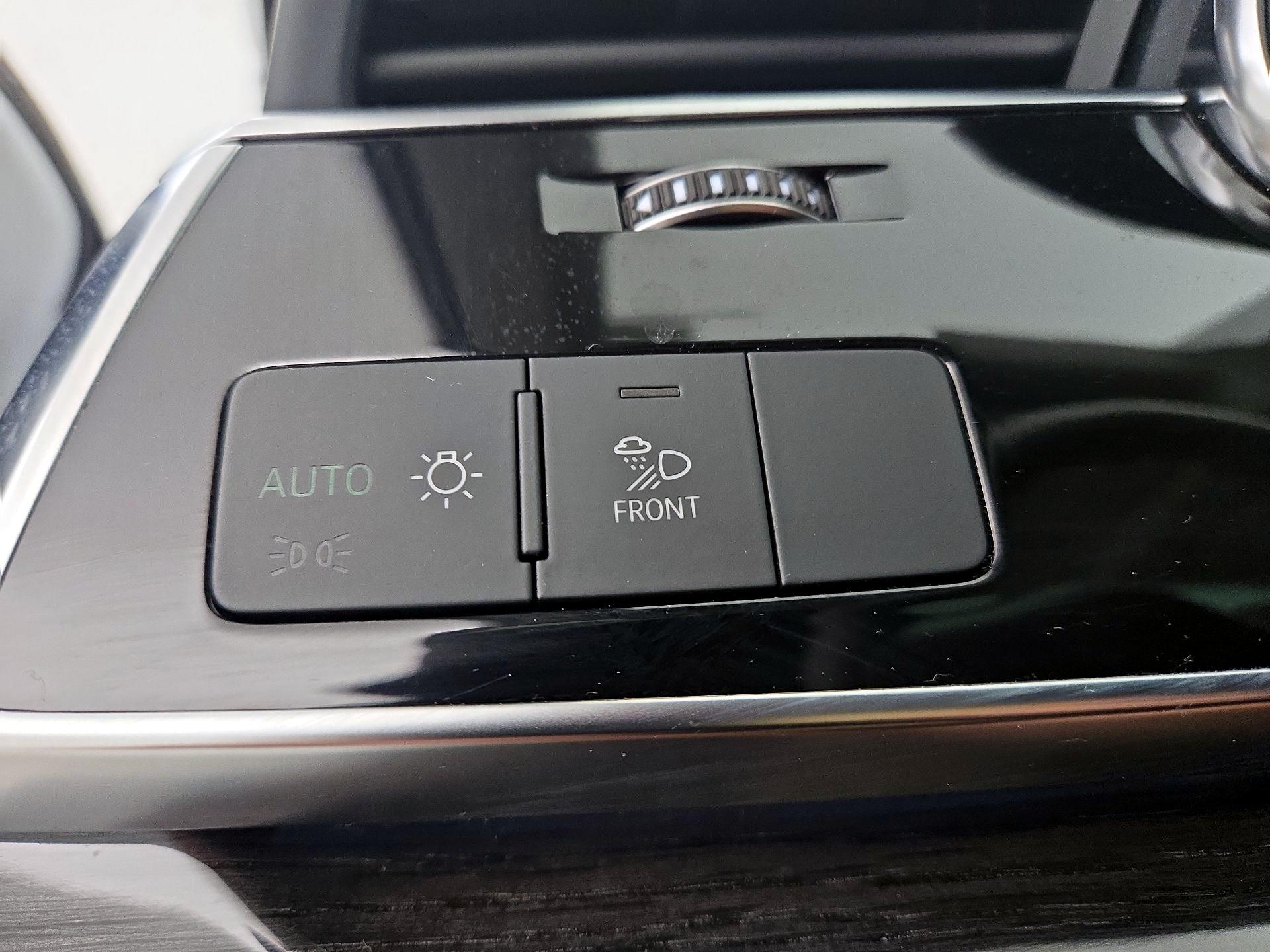 Thumbnail: 2020 Audi Q7 - 13