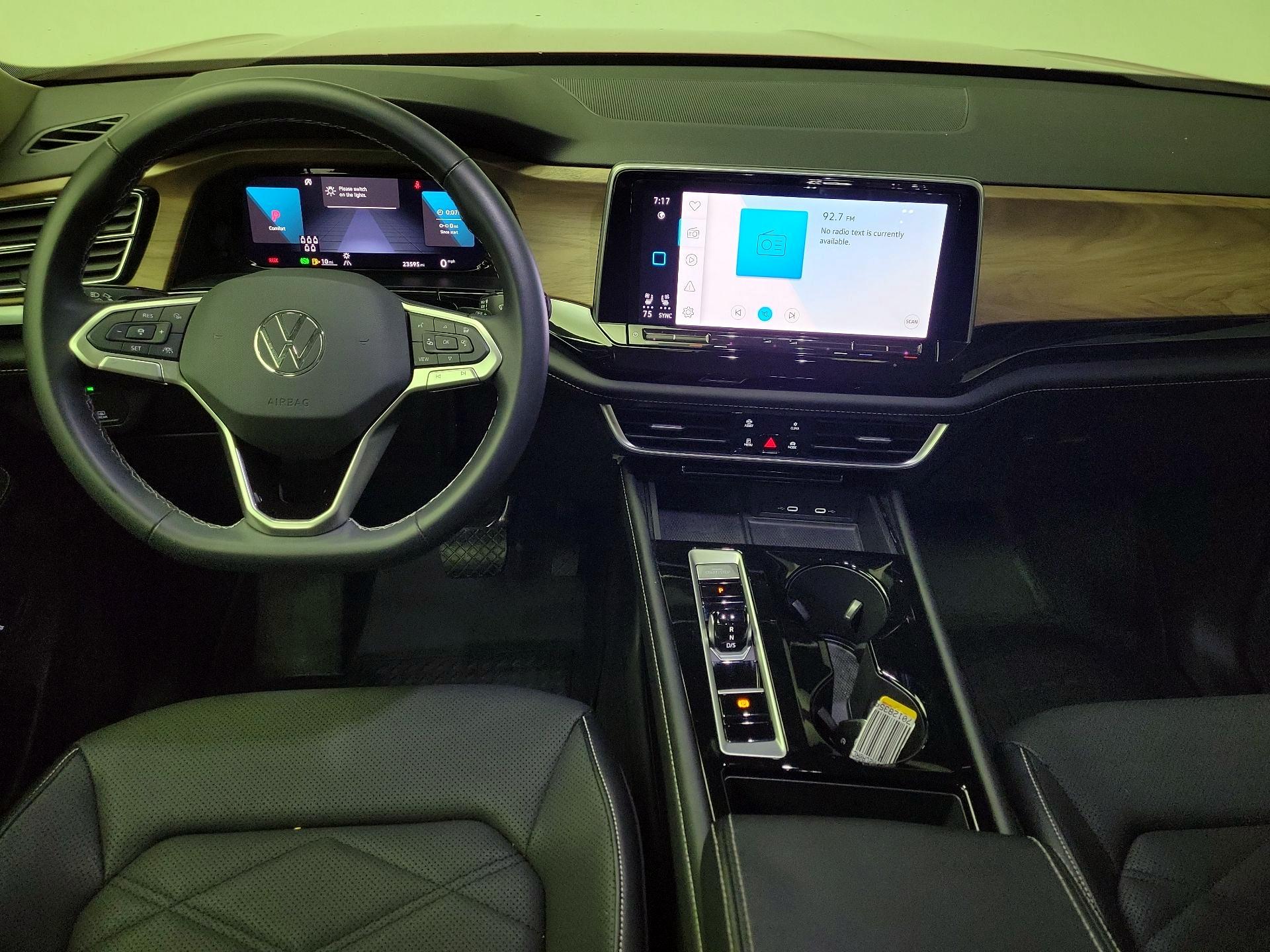 Thumbnail: 2024 Volkswagen Atlas - 9