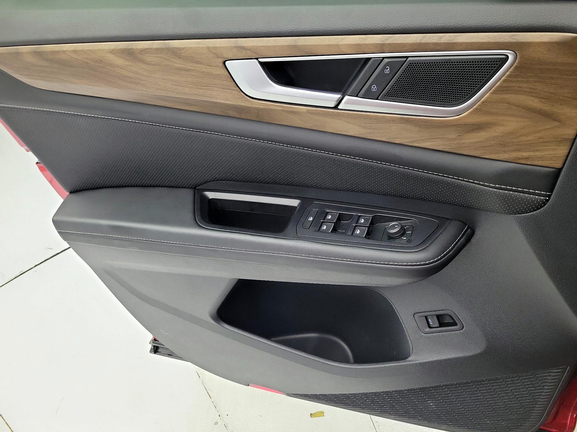 Thumbnail: 2024 Volkswagen Atlas - 12