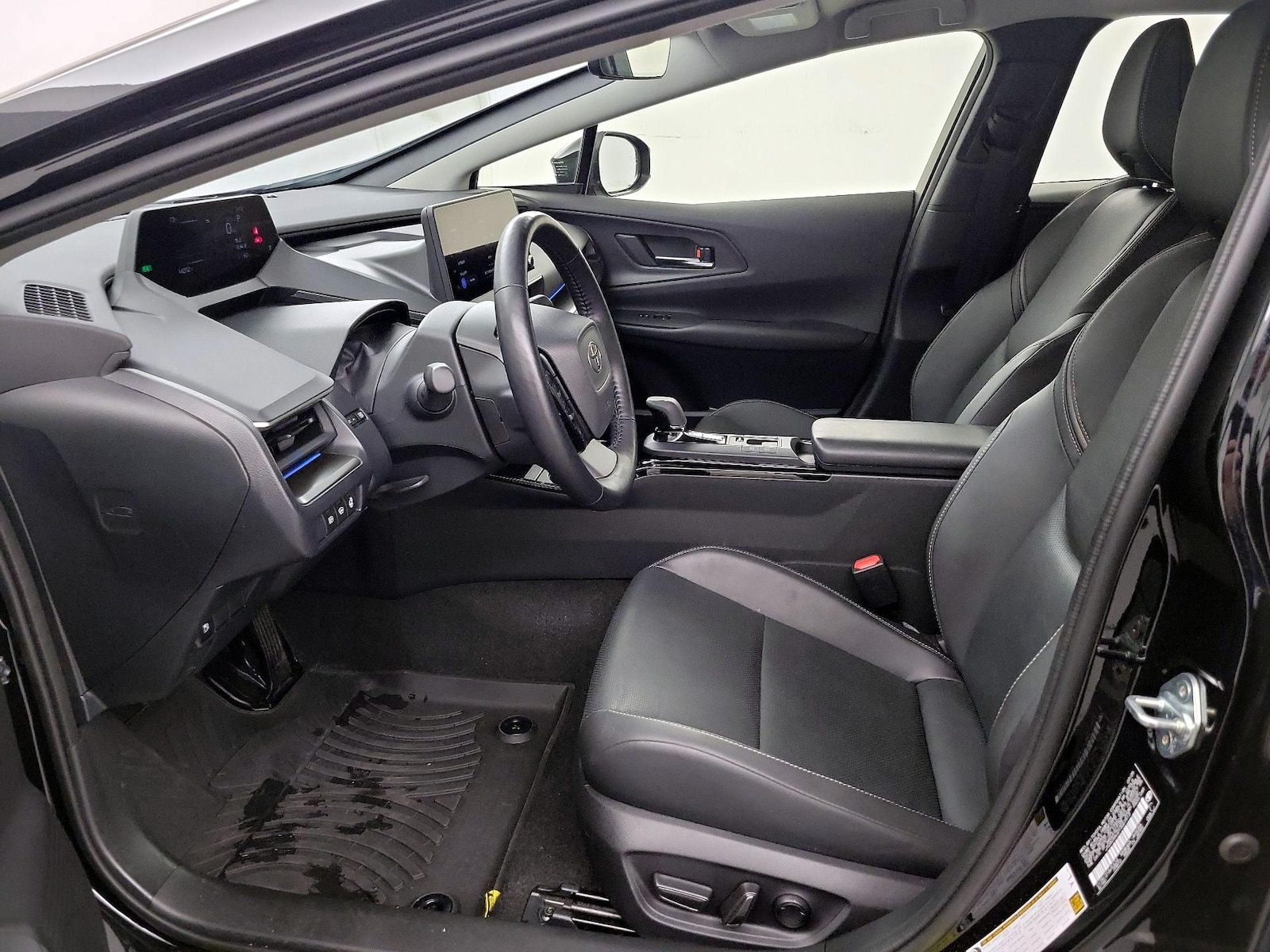 2026 Toyota Prius Nightshade - Photo 12