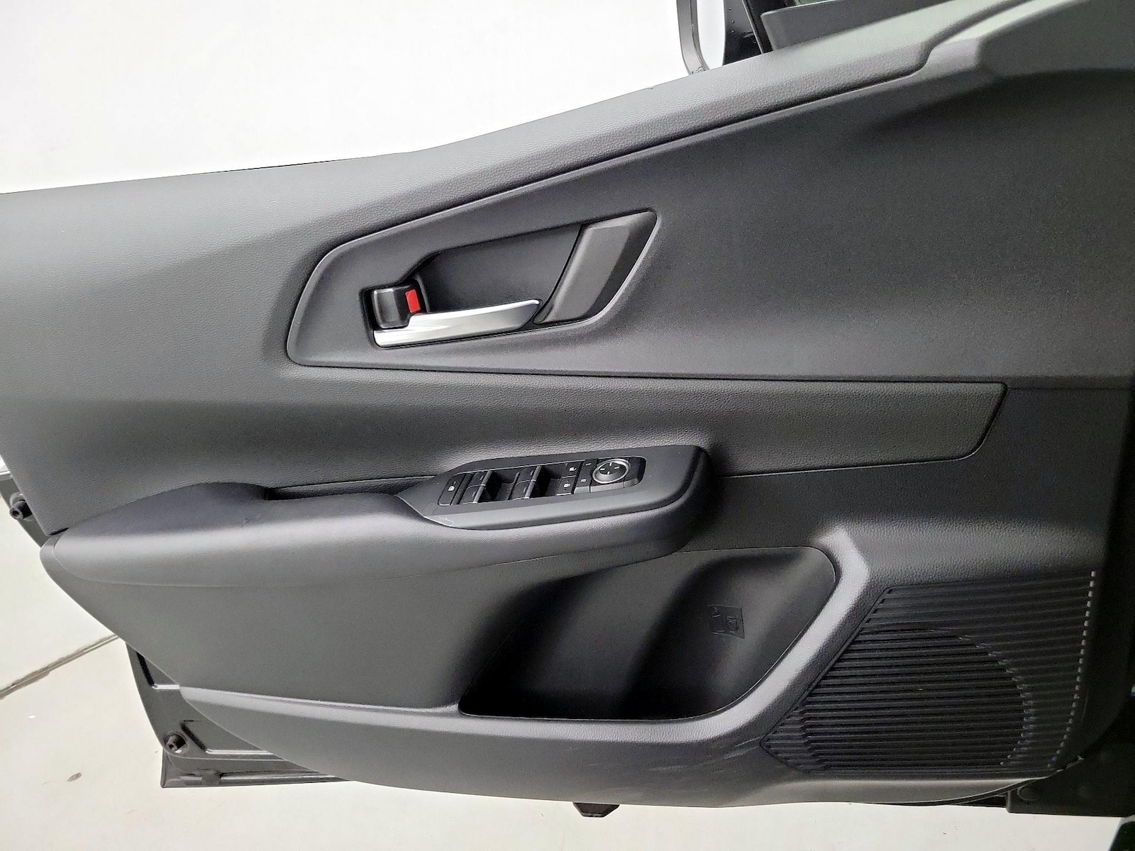2026 Toyota Prius Nightshade - Photo 13