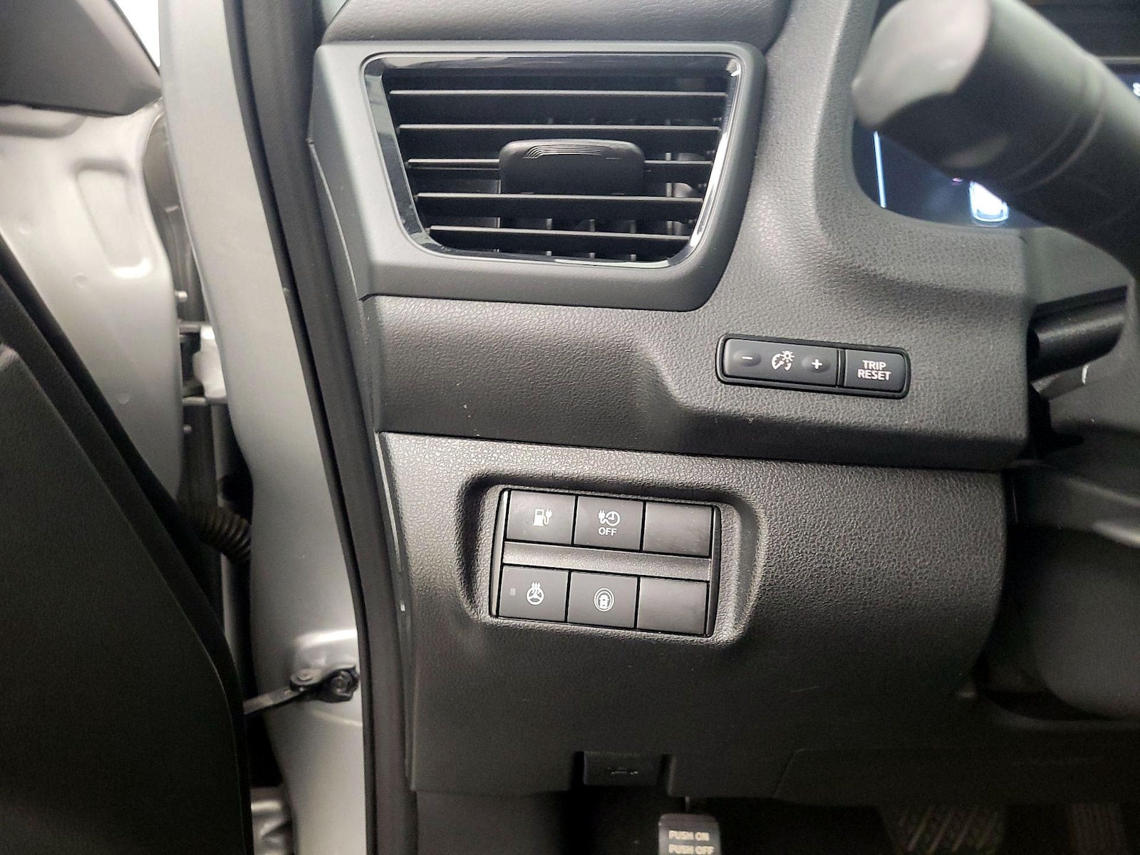 2022 Nissan LEAF SV - Photo 14
