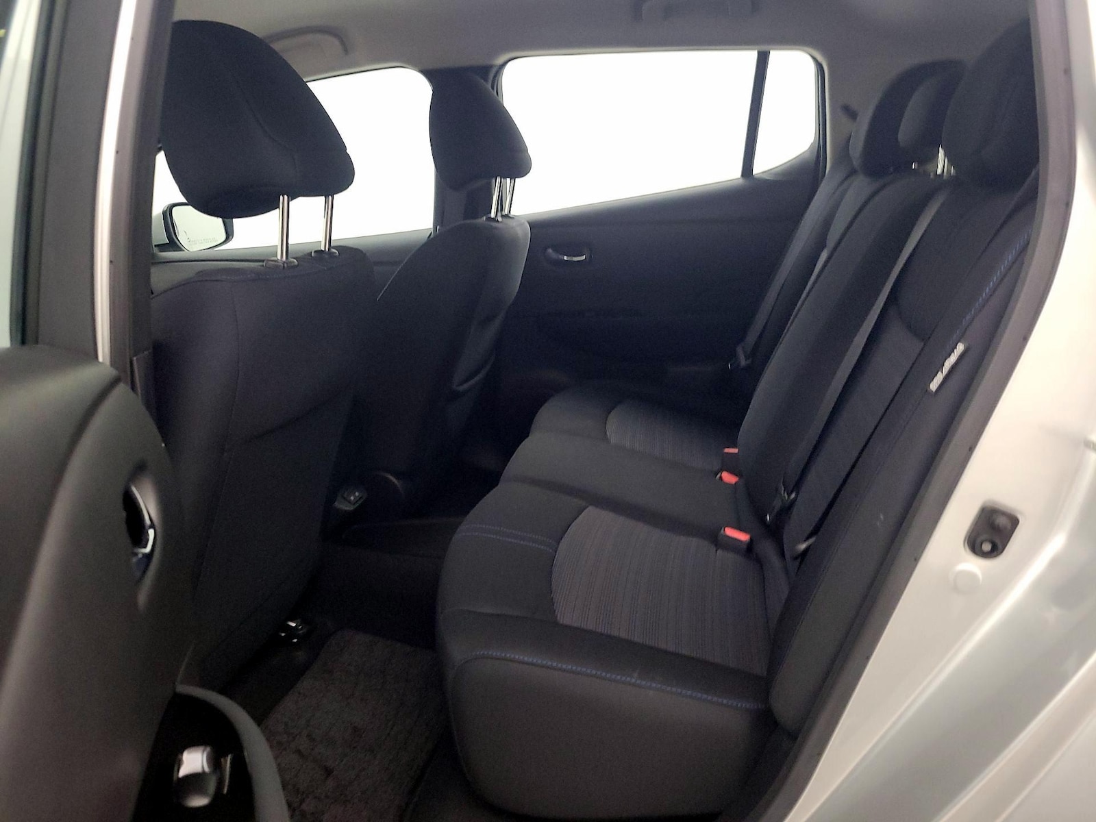 2022 Nissan LEAF SV - Photo 20