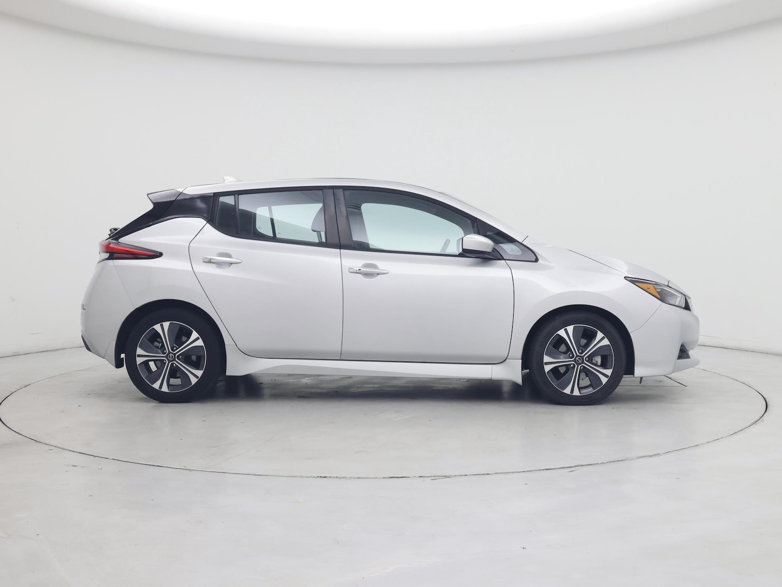 2022 Nissan LEAF SV - Photo 8