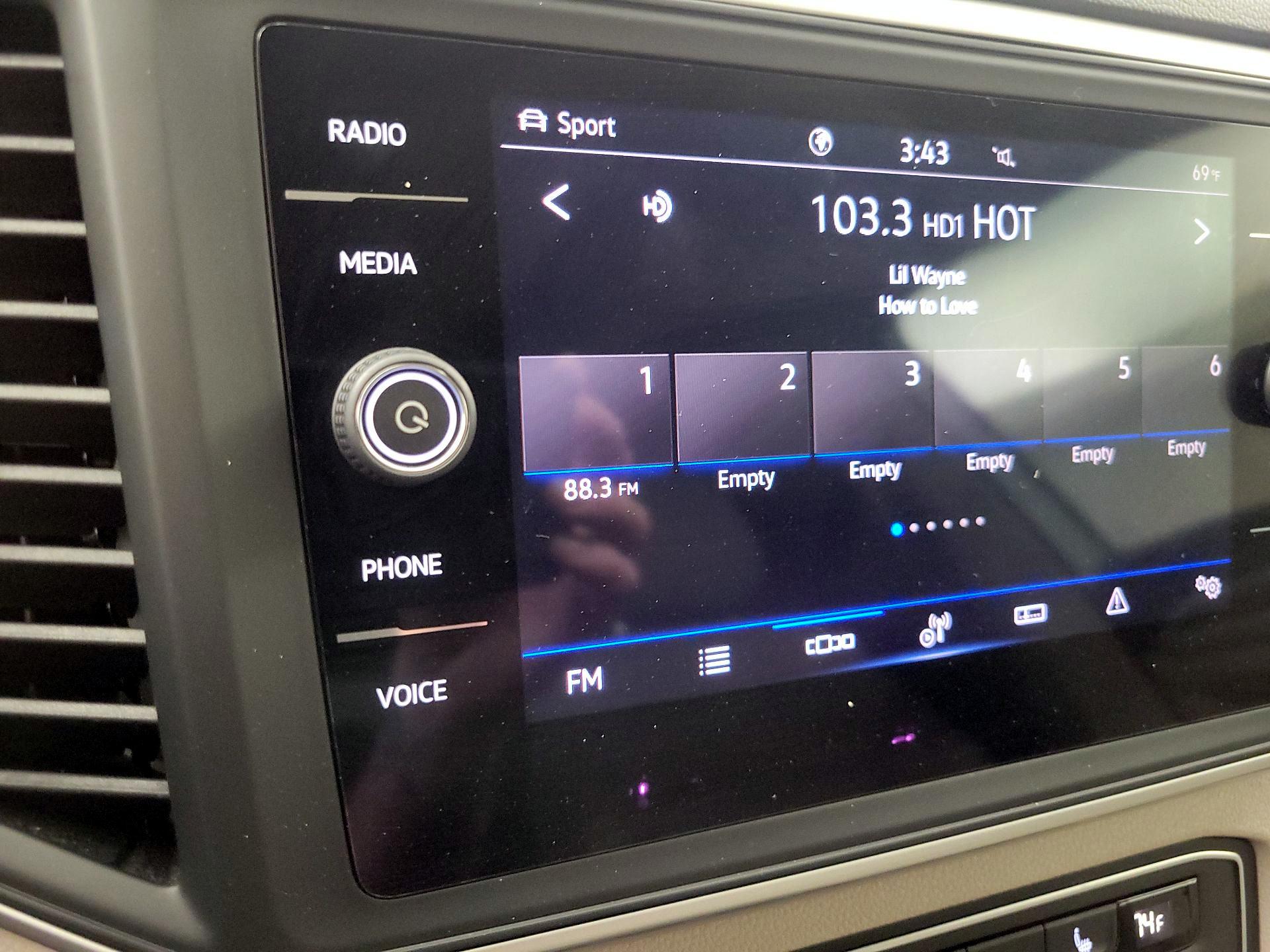 Thumbnail: 2021 Volkswagen Atlas - 15