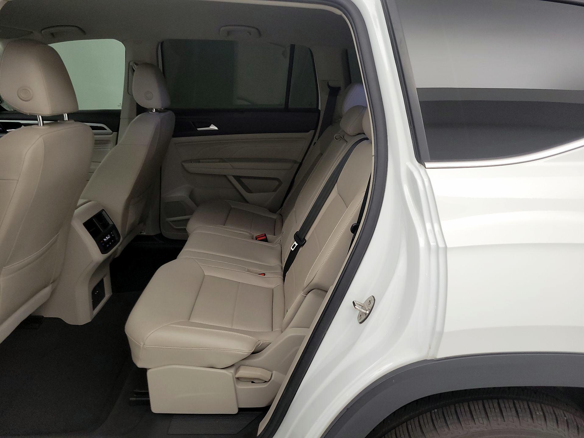 Thumbnail: 2021 Volkswagen Atlas - 19
