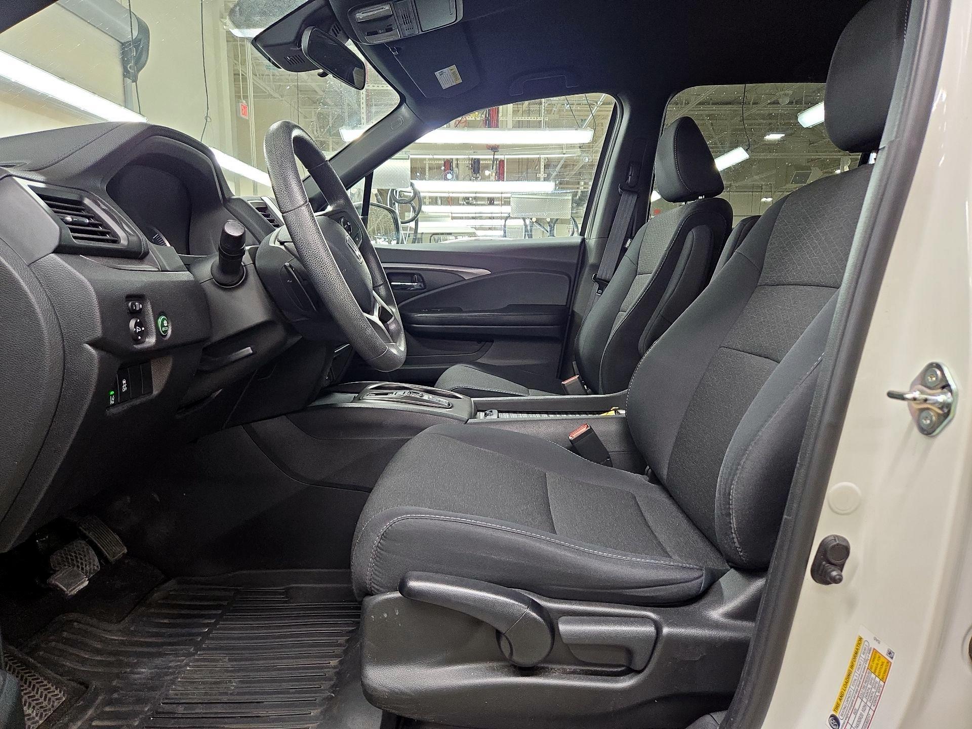 Thumbnail: 2019 Honda Passport - 11
