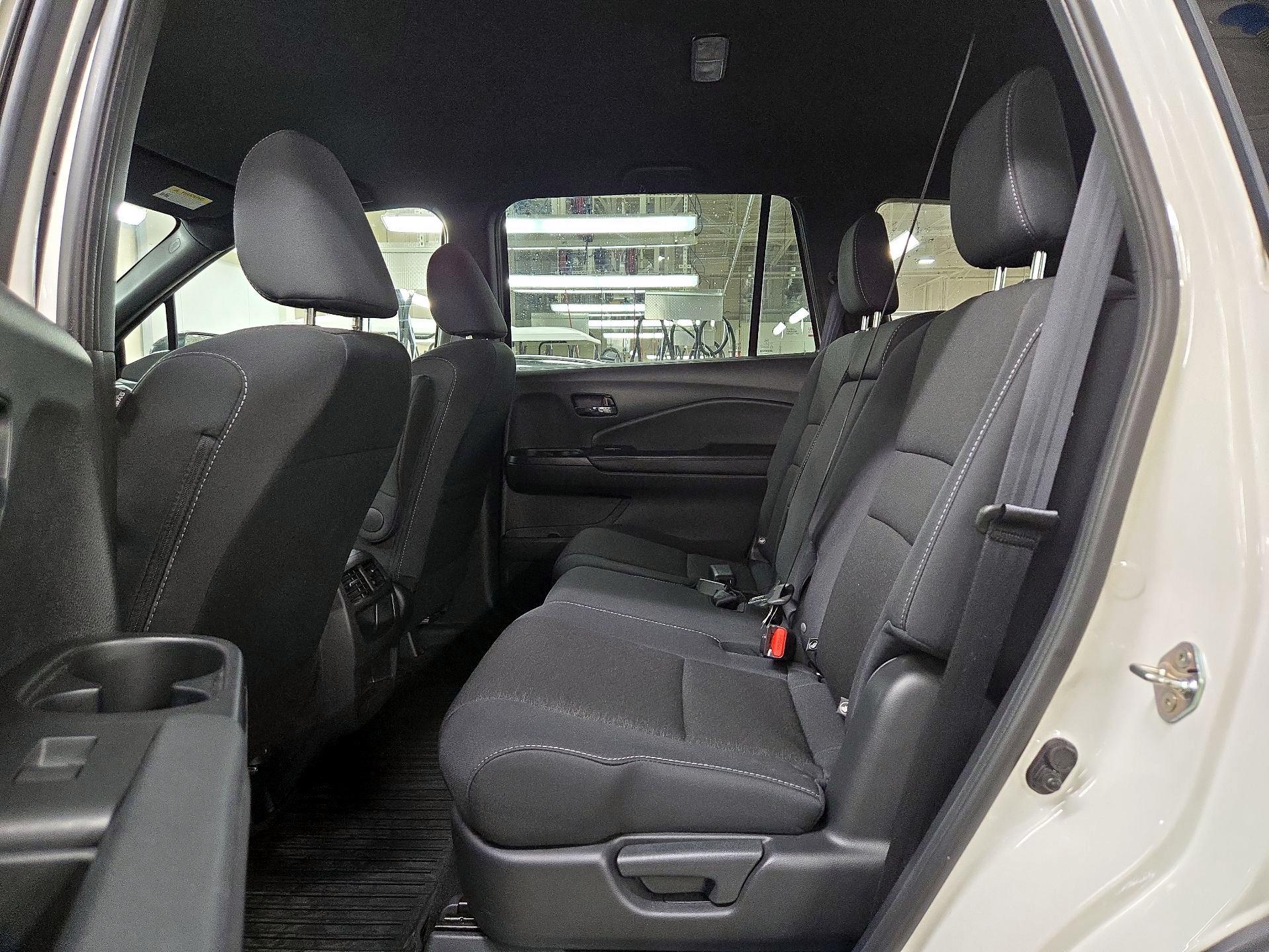 Thumbnail: 2019 Honda Passport - 19