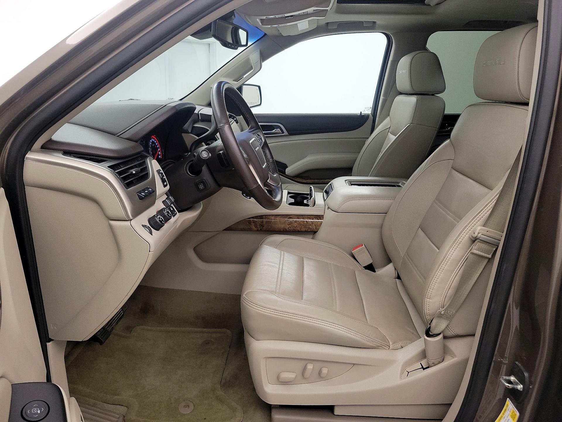 Thumbnail: 2016 GMC Yukon XL - 11