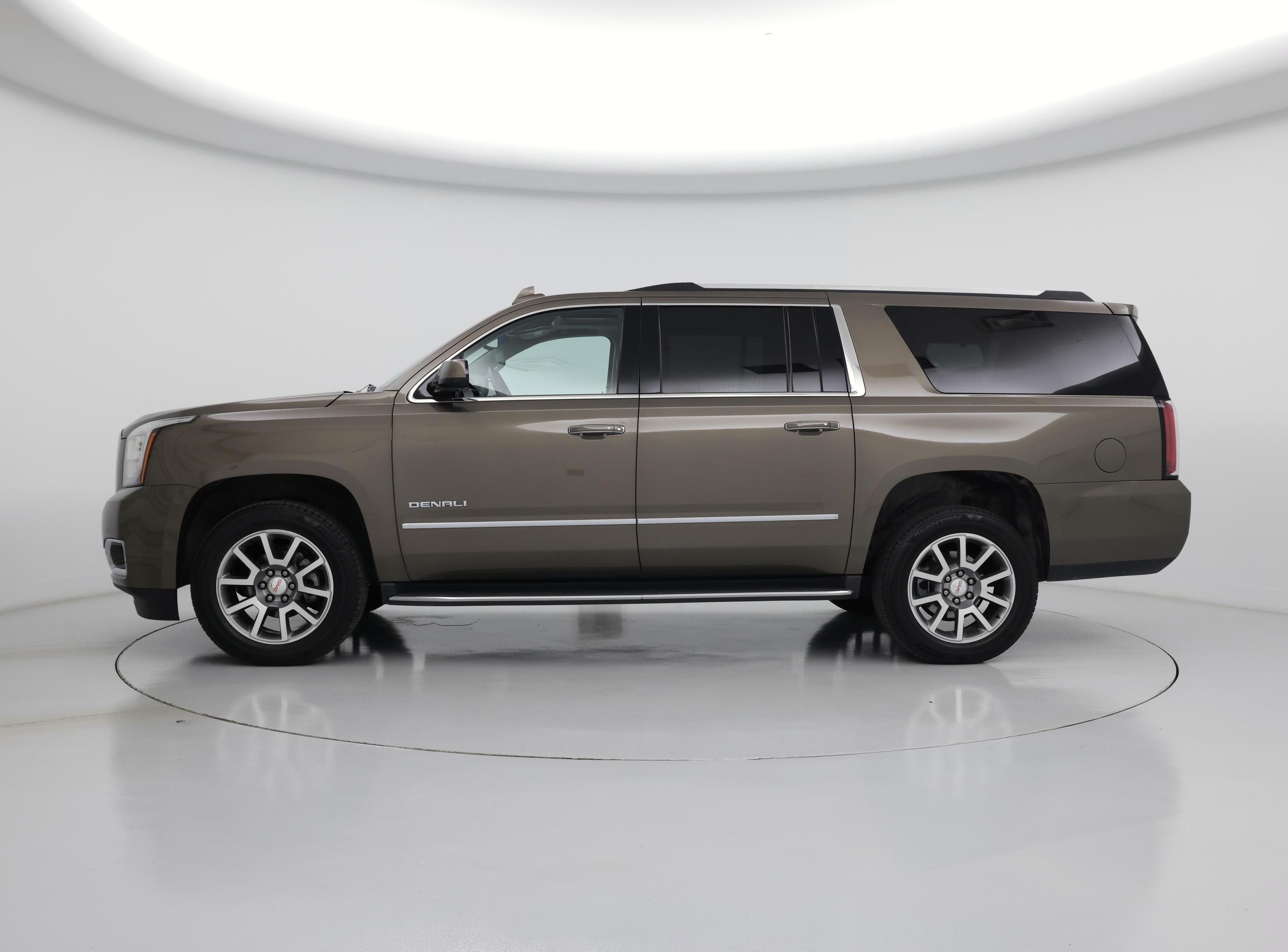 Thumbnail: 2016 GMC Yukon XL - 3