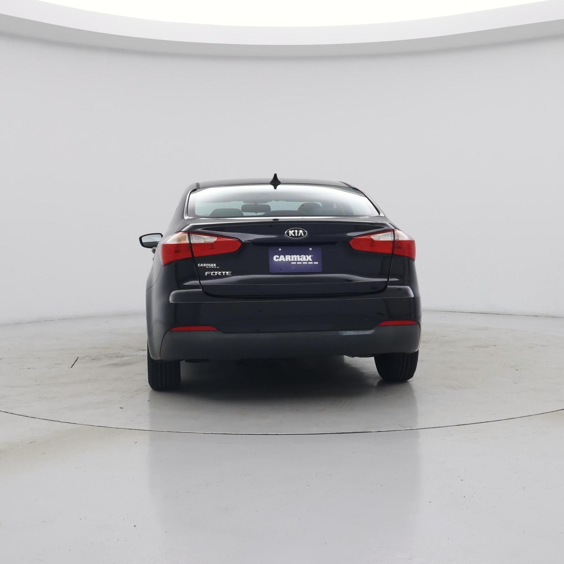 Thumbnail: 2016 Kia Forte - 6