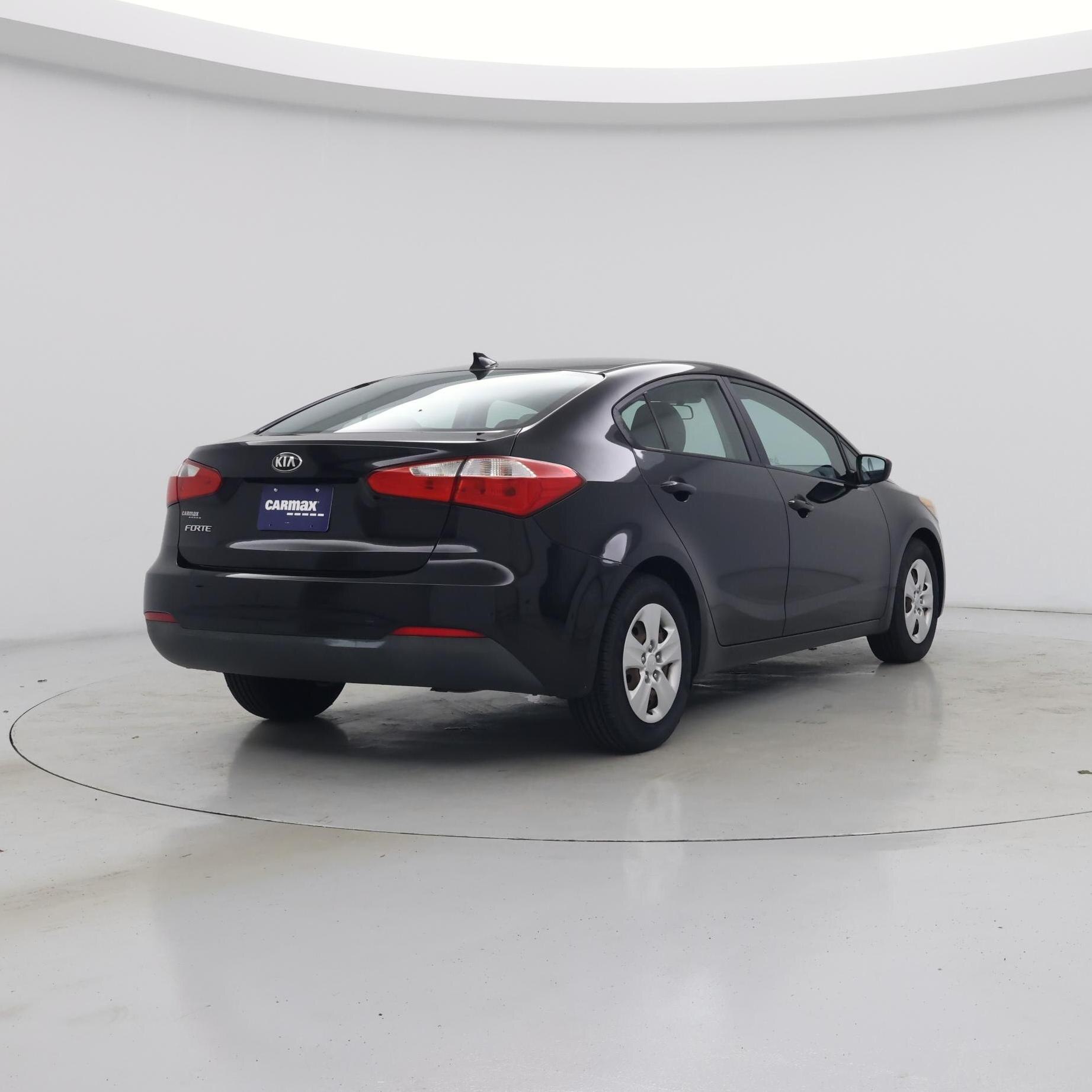 Thumbnail: 2016 Kia Forte - 8