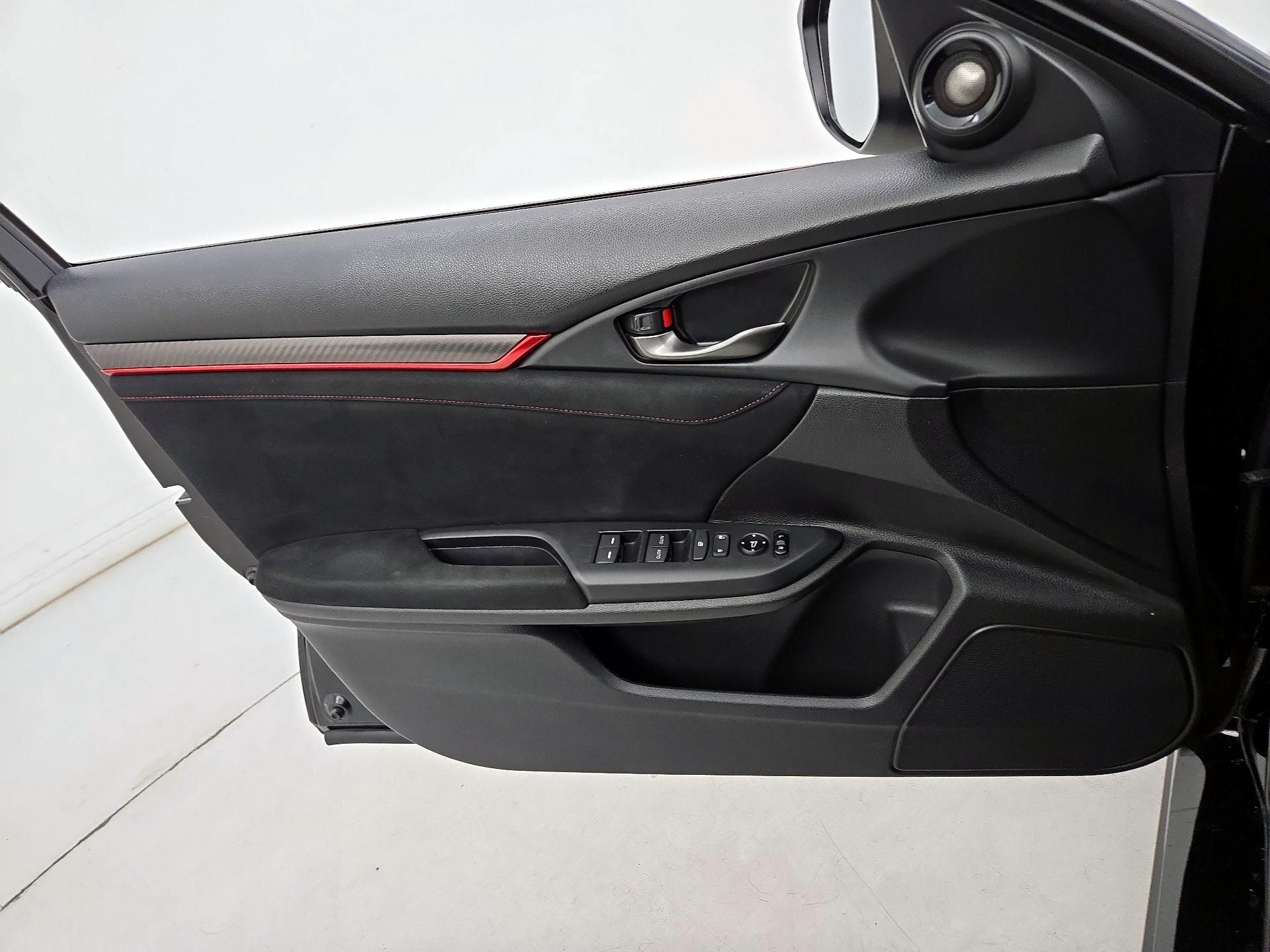 Thumbnail: 2017 Honda Civic - 12